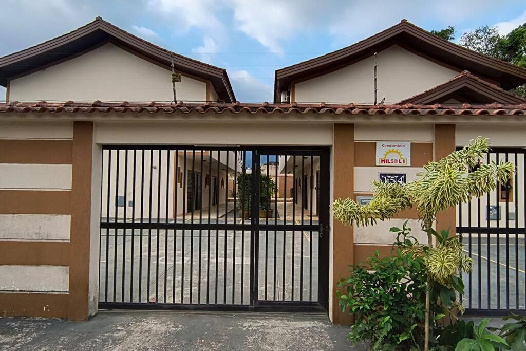 Casa Maranduba com duas suites