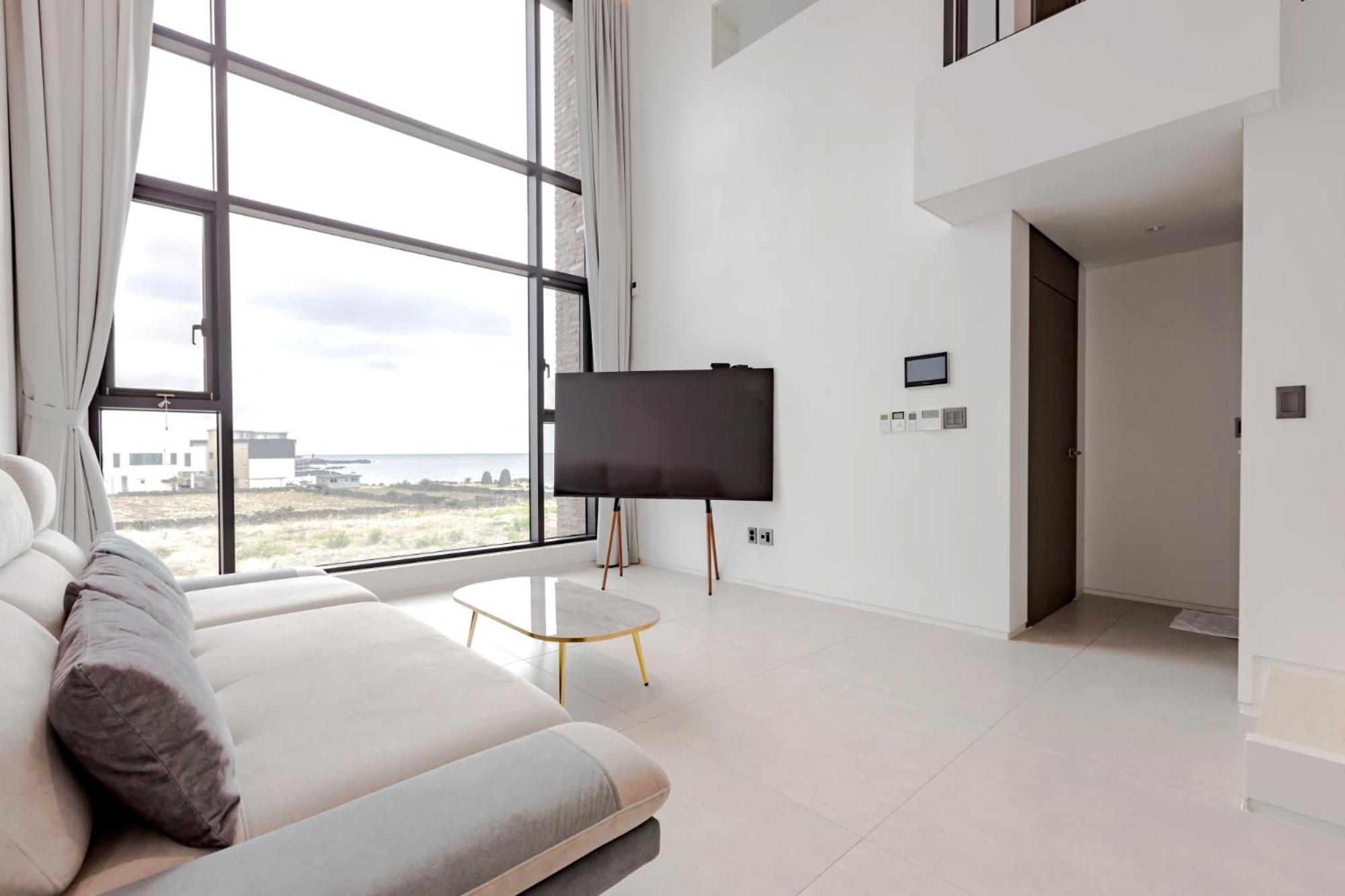 Dolphin Penthouse