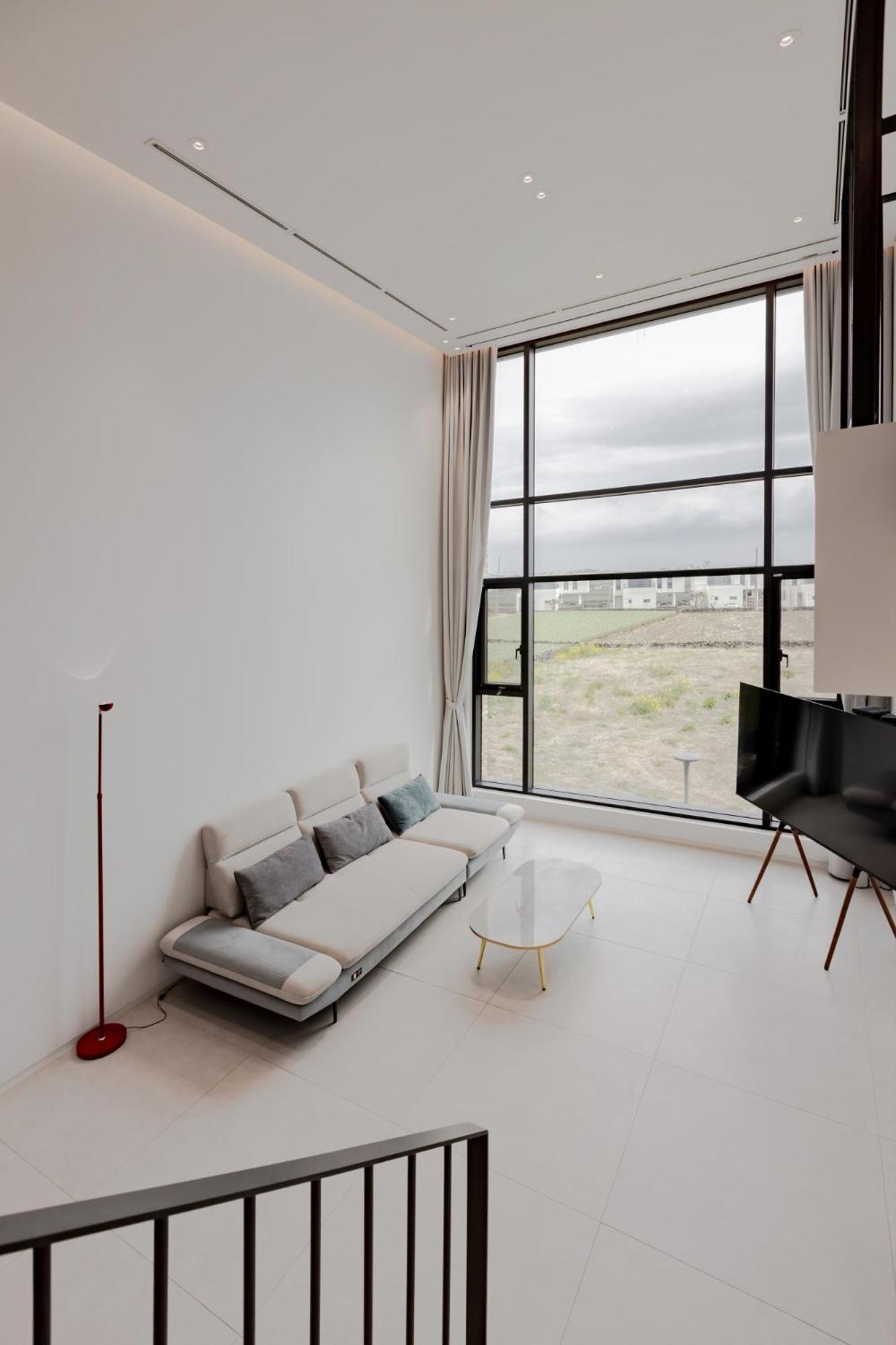 Dolphin Penthouse