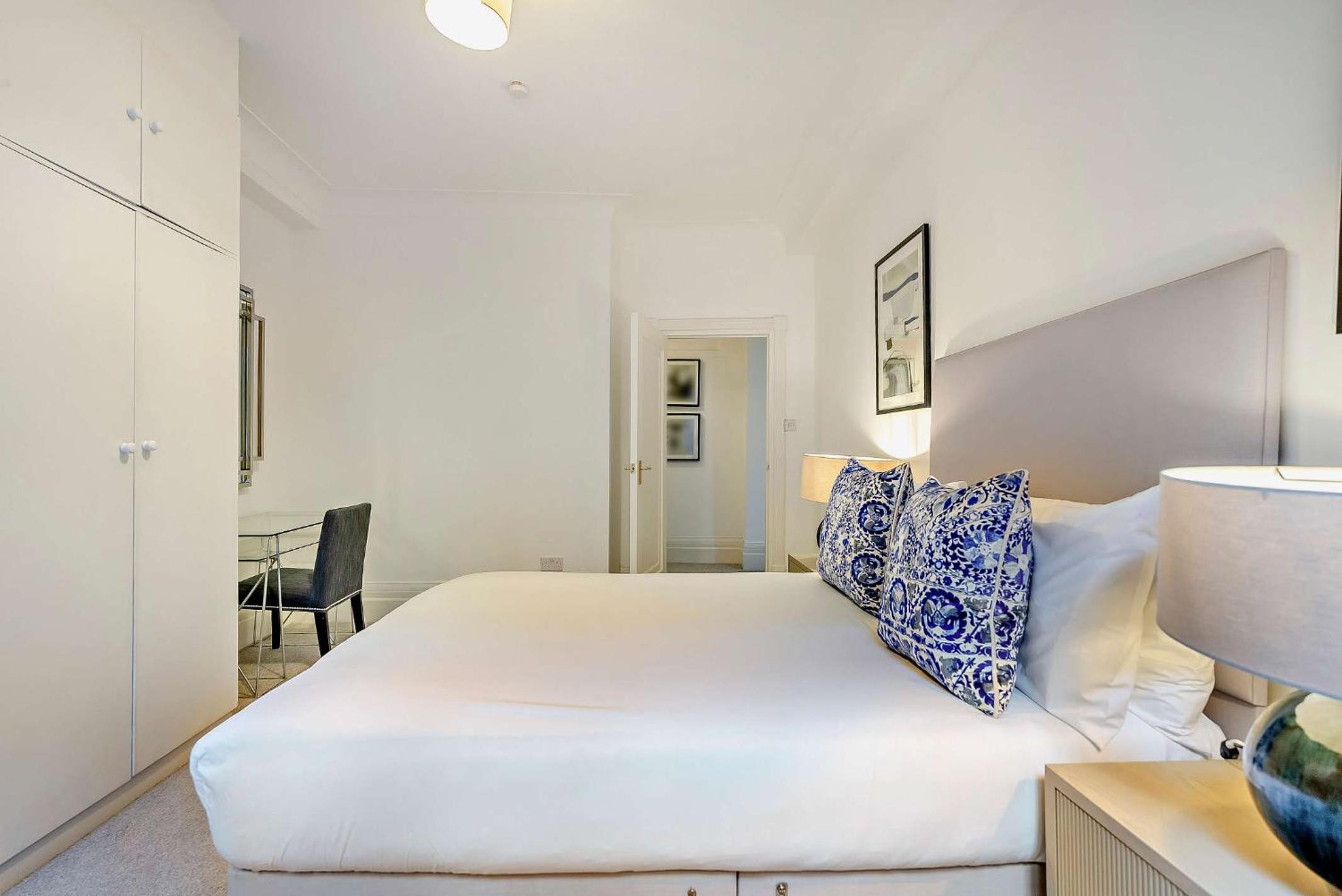 Strathmore Court Apartments