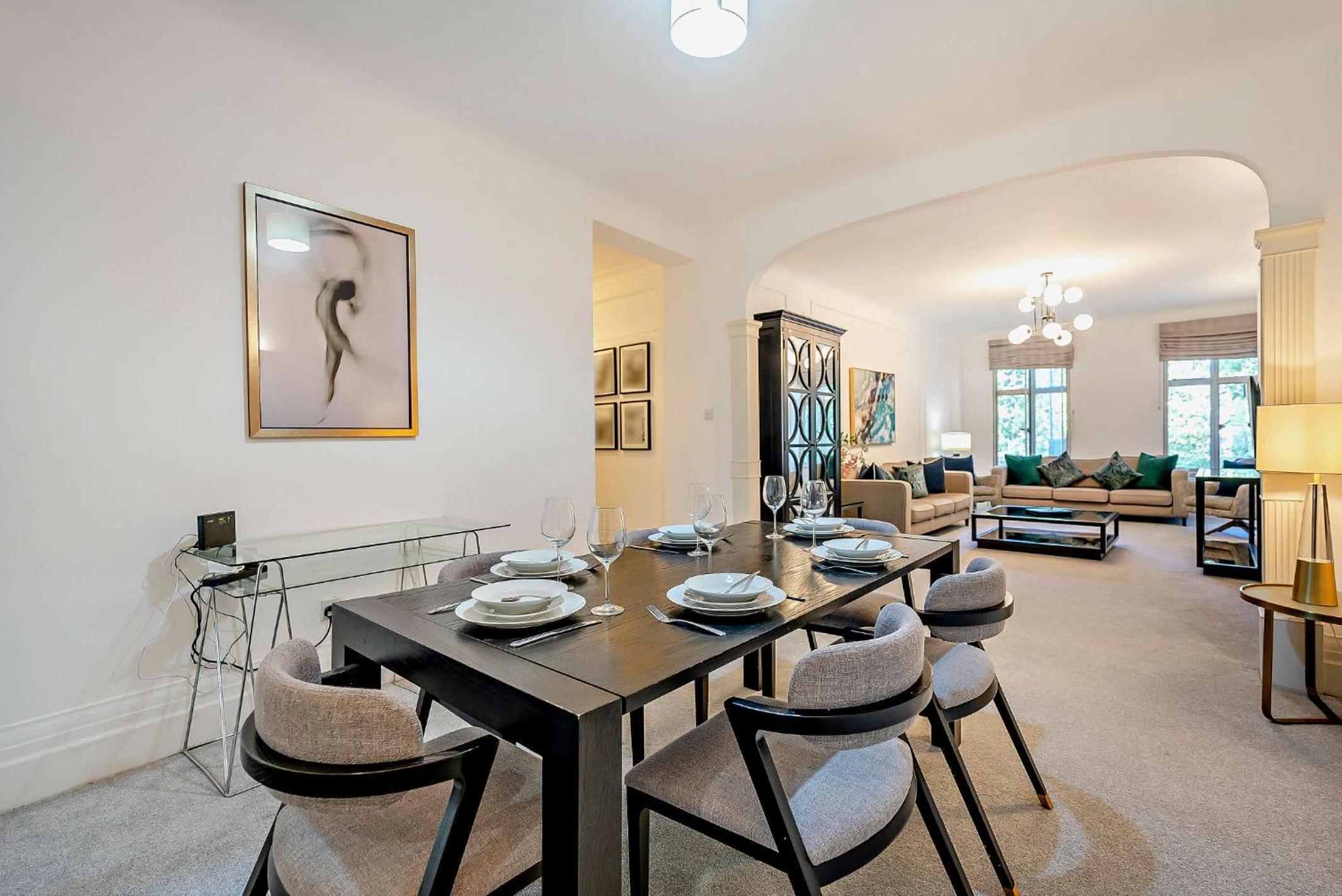 Strathmore Court Apartments