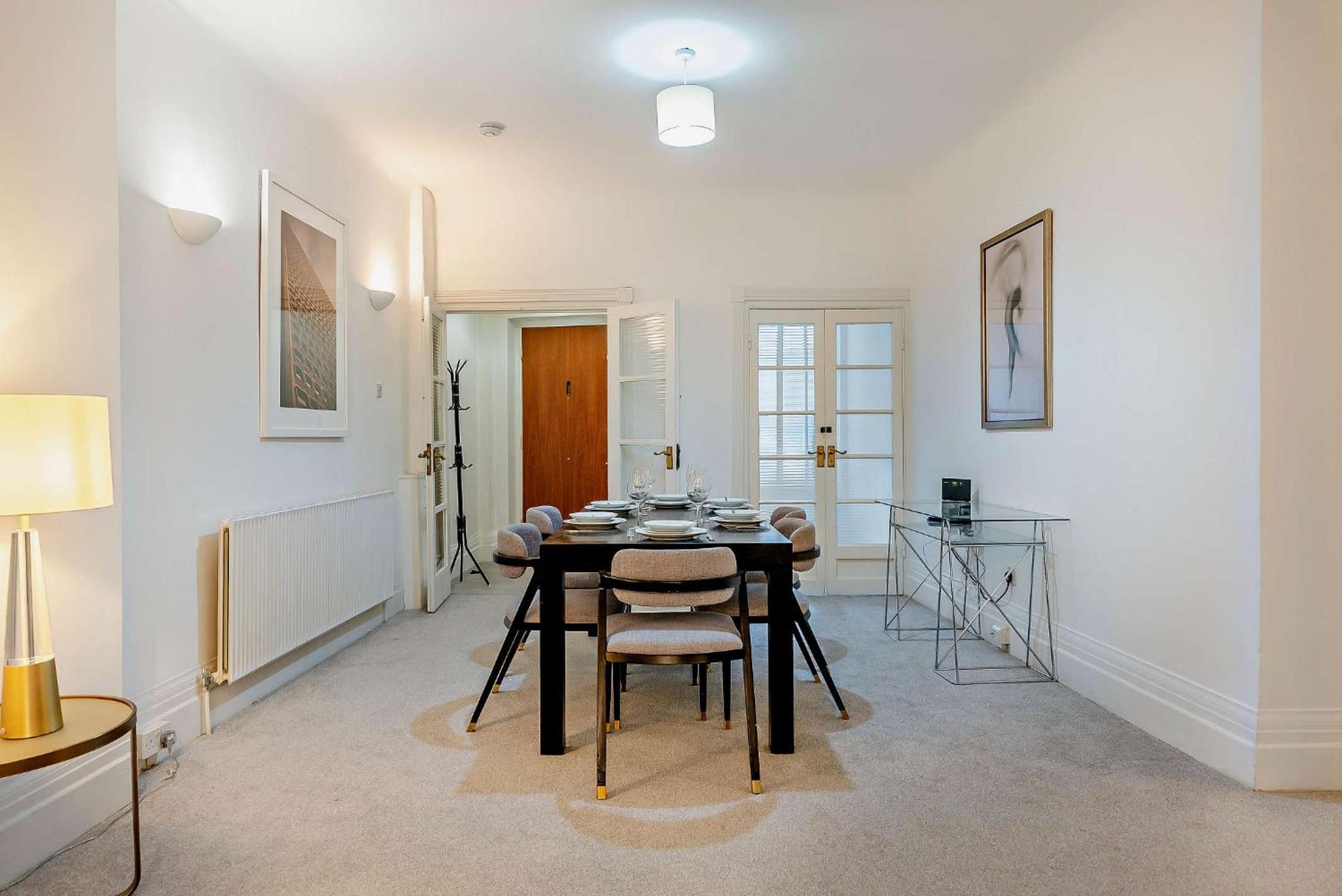 Strathmore Court Apartments