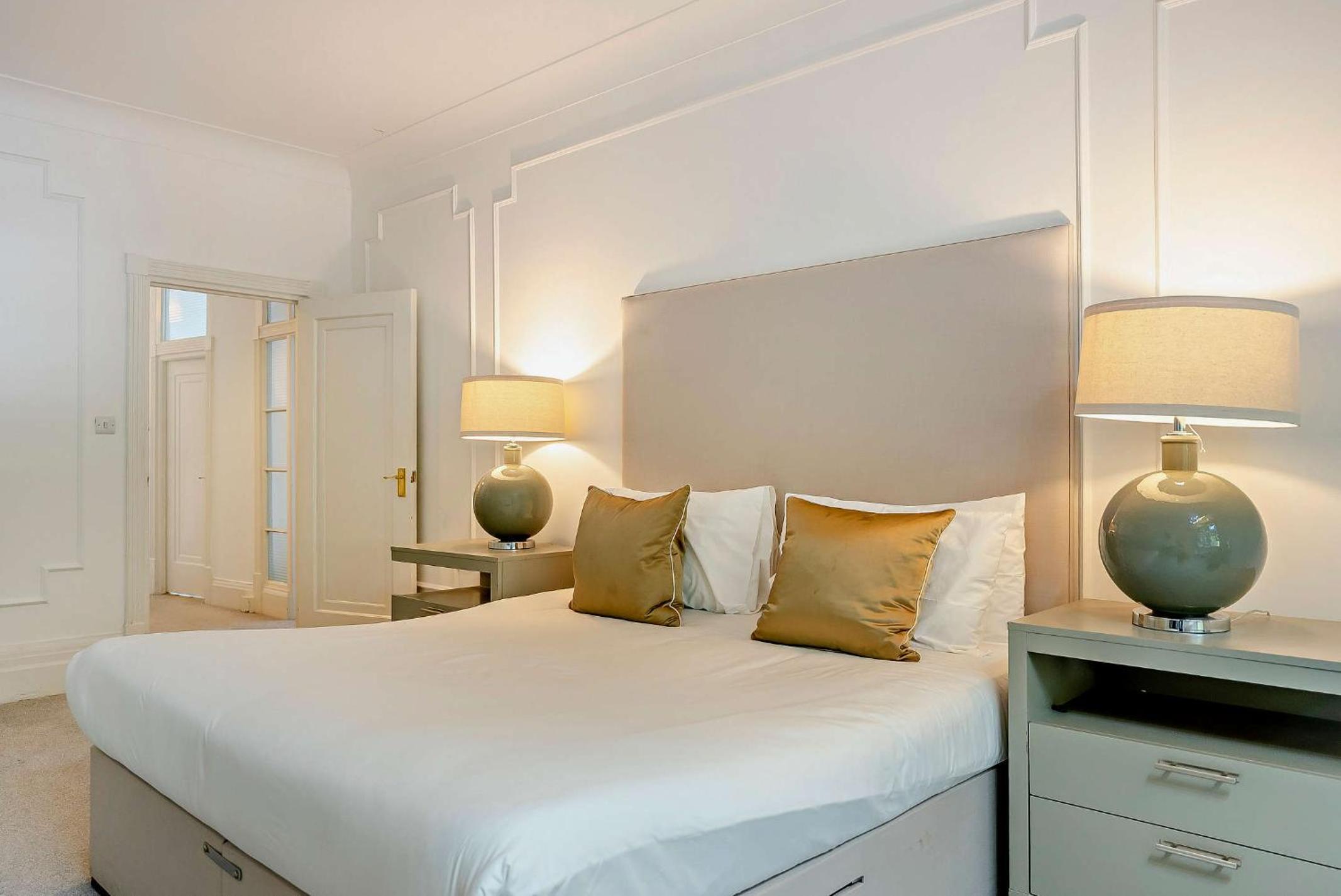 Strathmore Court Apartments