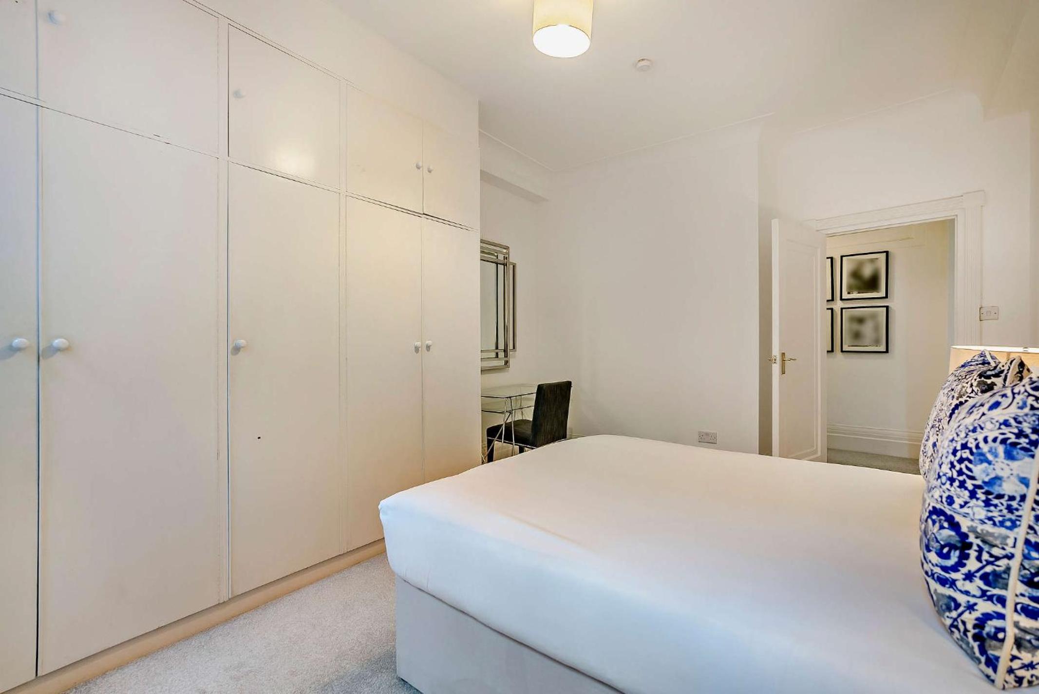 Strathmore Court Apartments