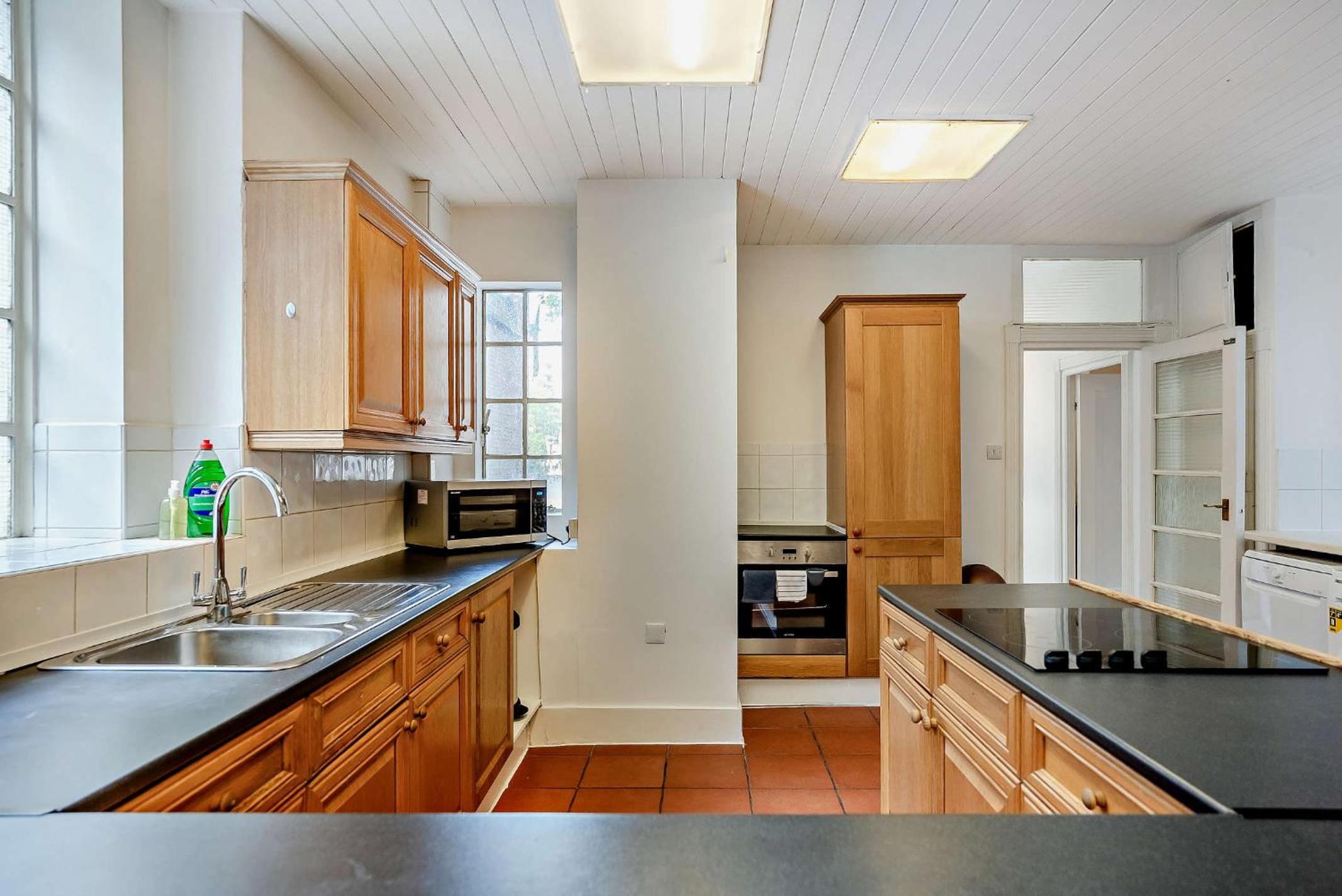 Strathmore Court Apartments