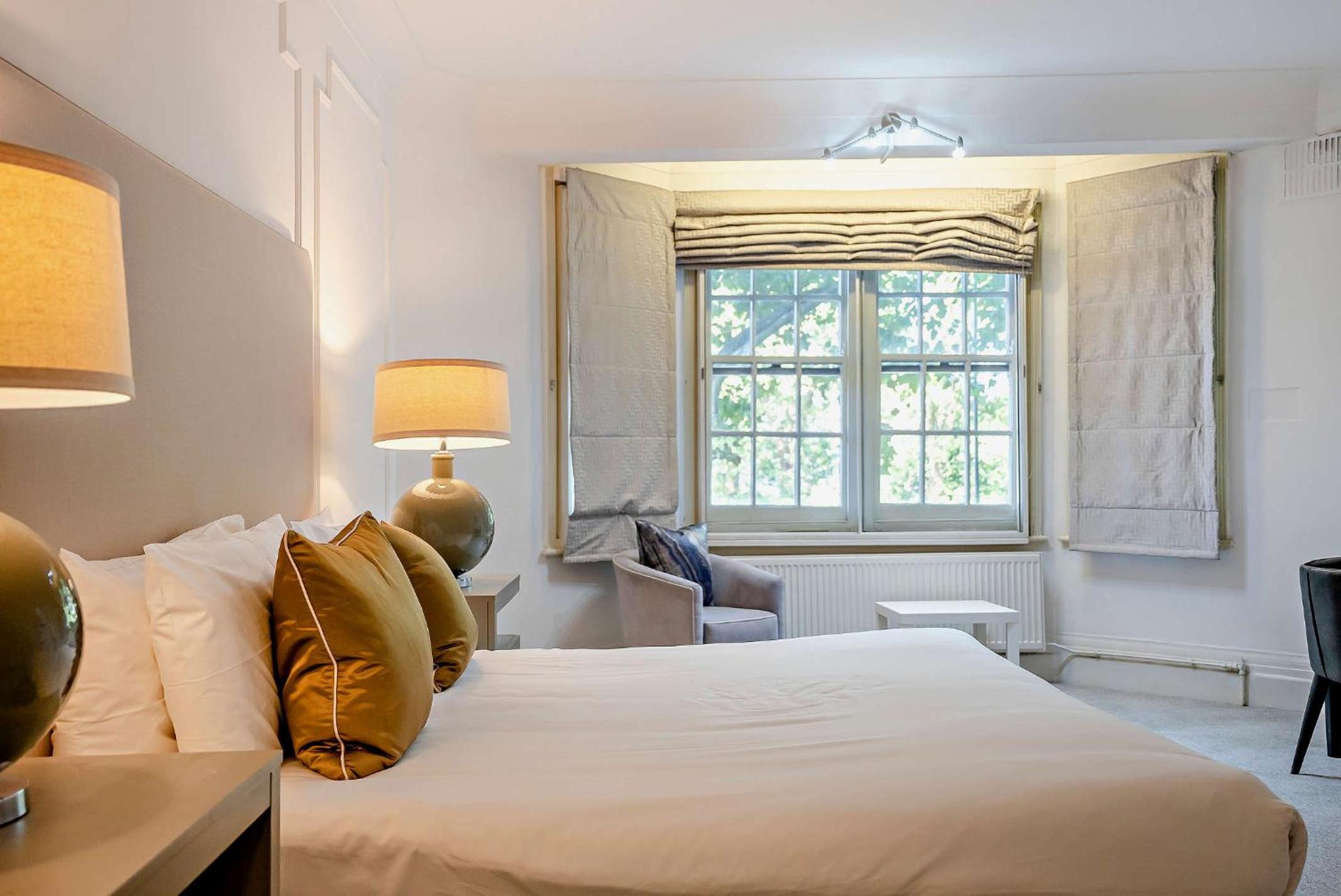 Strathmore Court Apartments