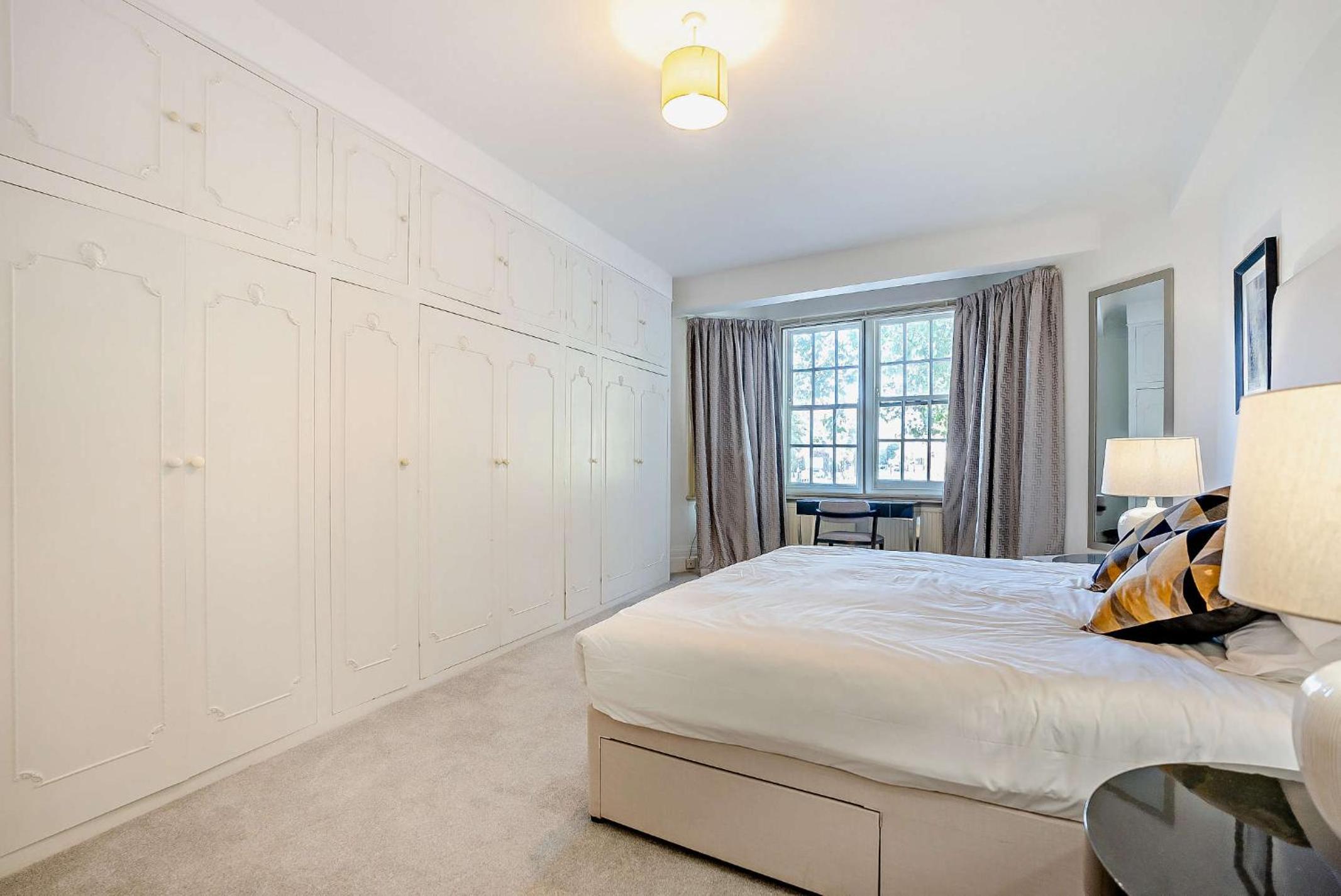 Strathmore Court Apartments
