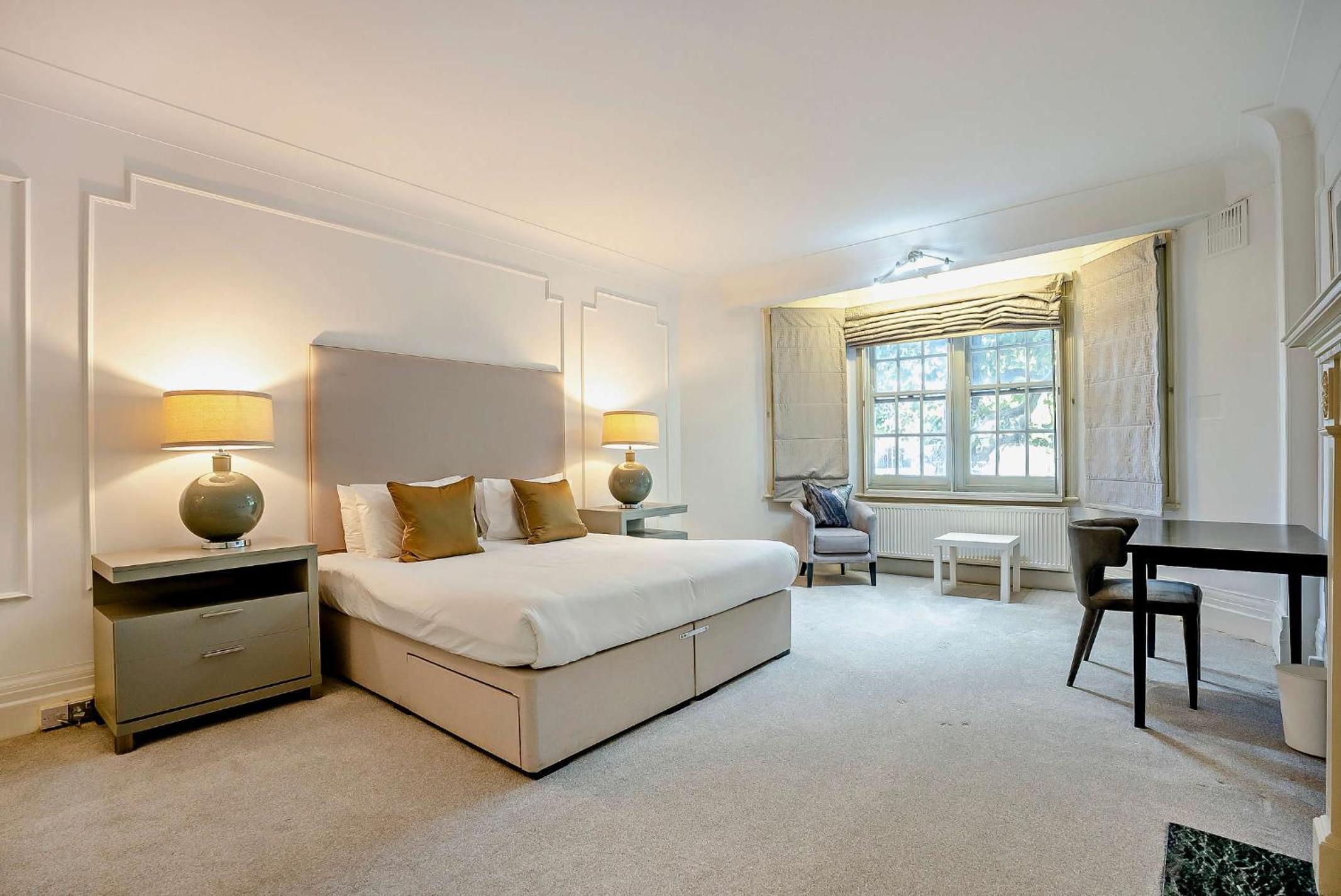 Strathmore Court Apartments