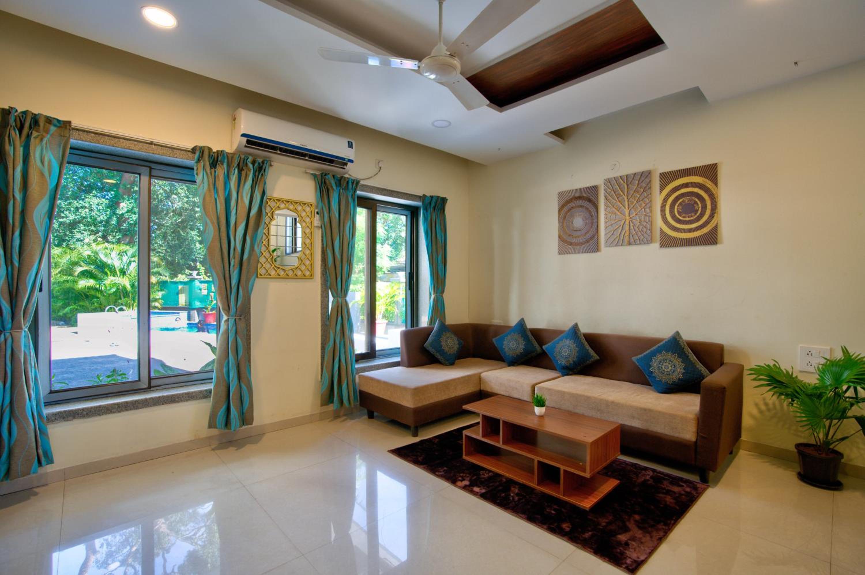 Luxury 3BHK Villa With Swimming Pool in Candolim view 3