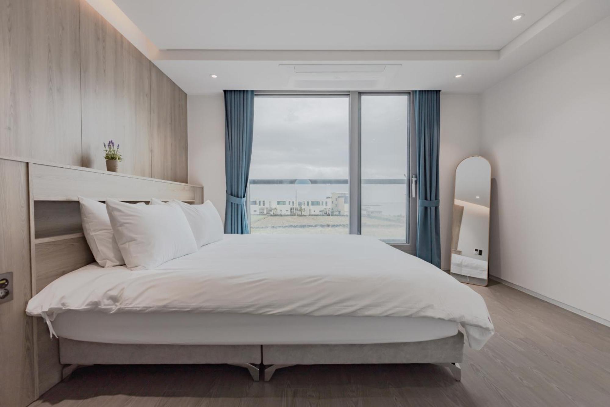 Dolphin Penthouse