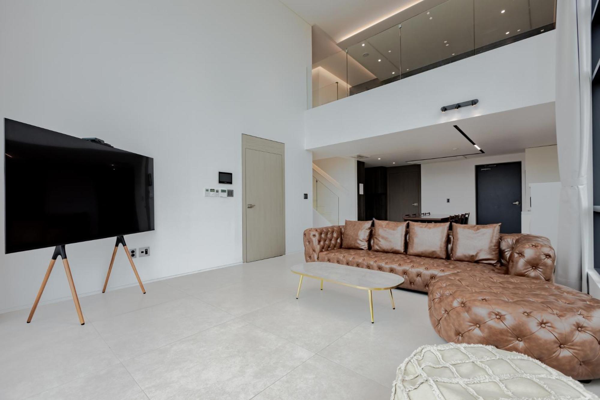 Dolphin Penthouse