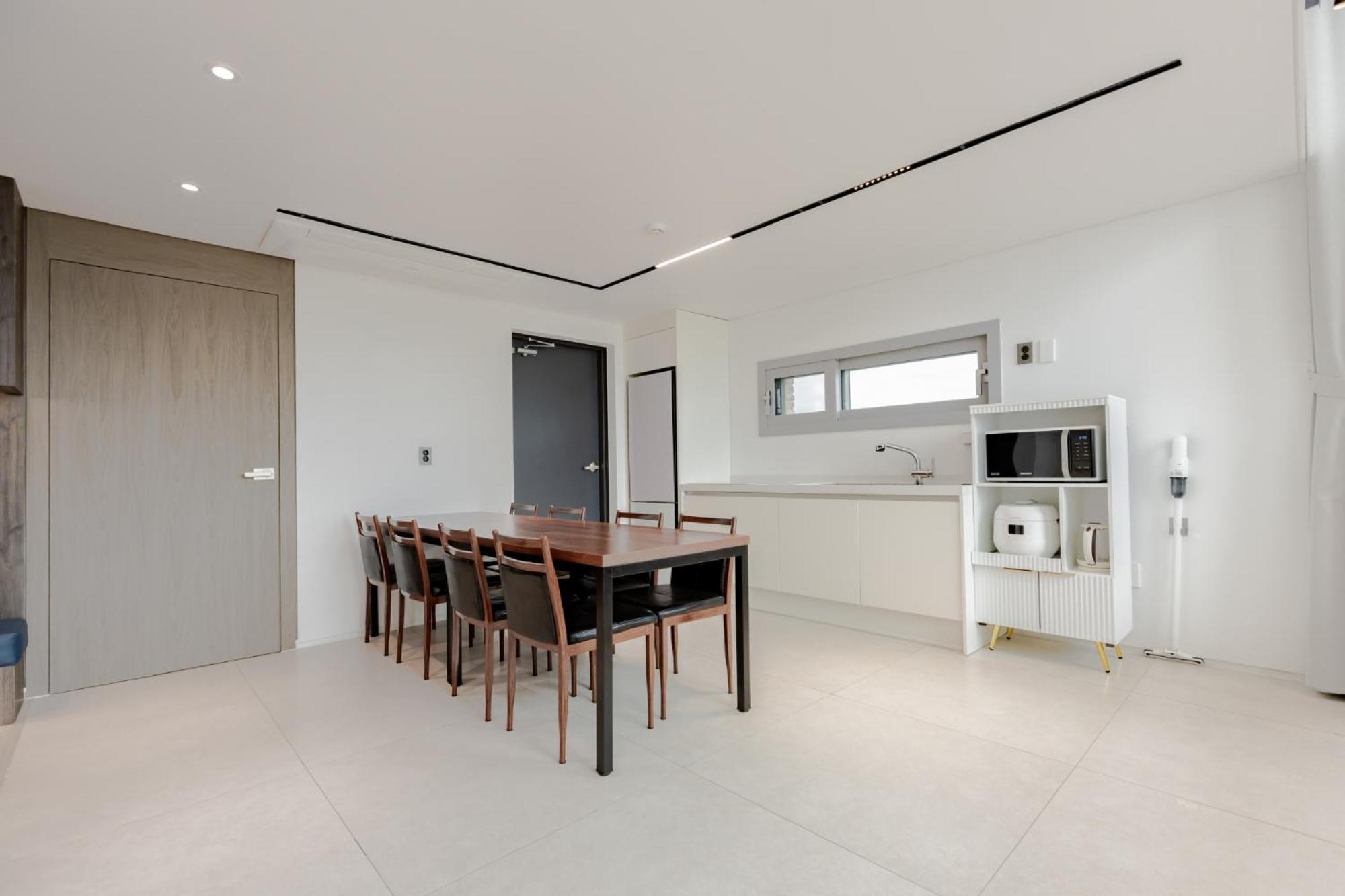 Dolphin Penthouse