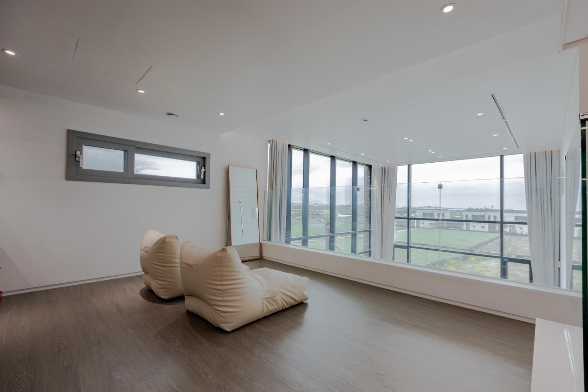 Dolphin Penthouse