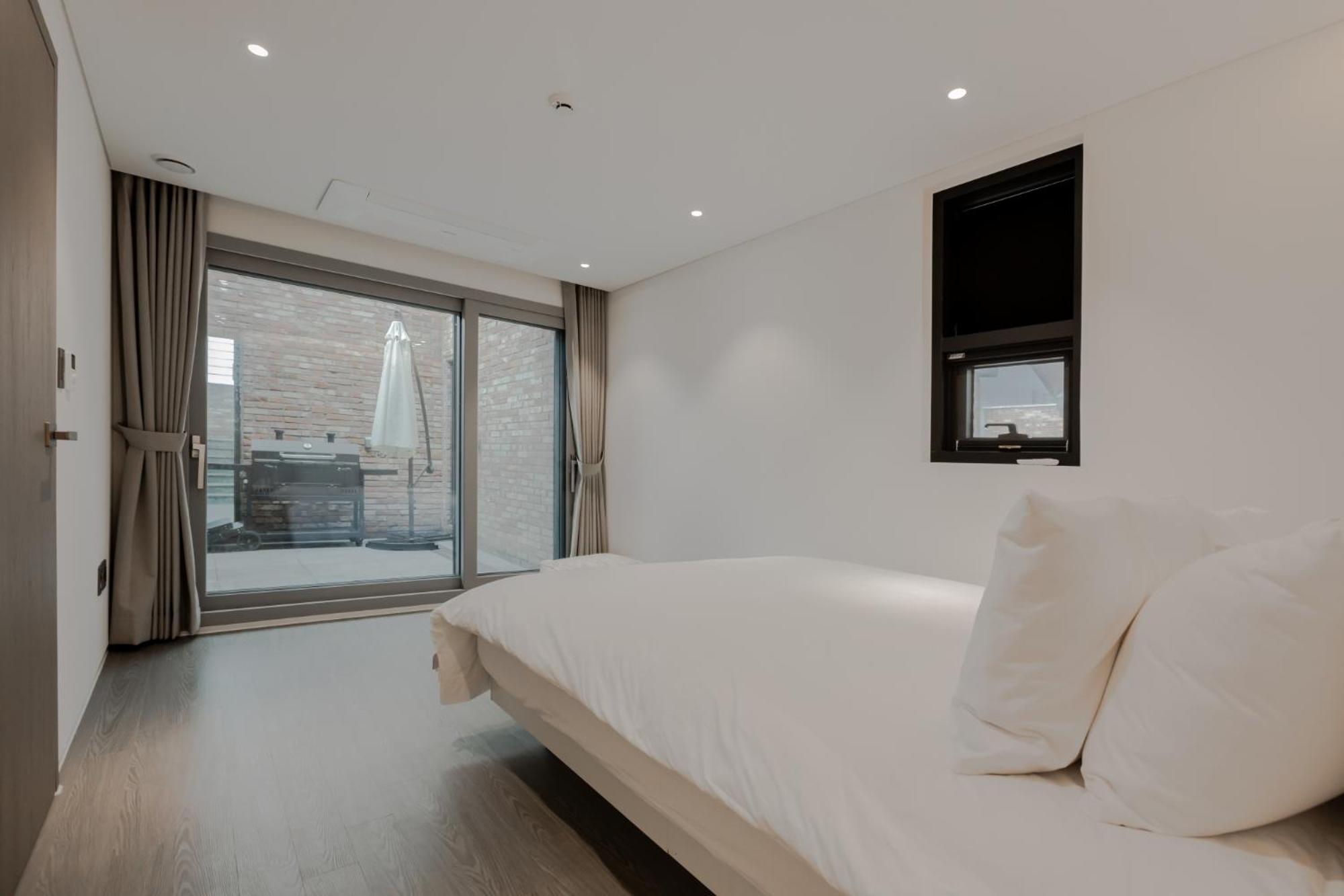 Dolphin Penthouse