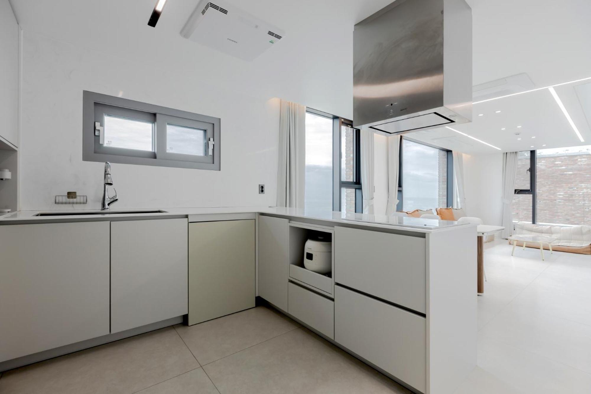 Dolphin Penthouse