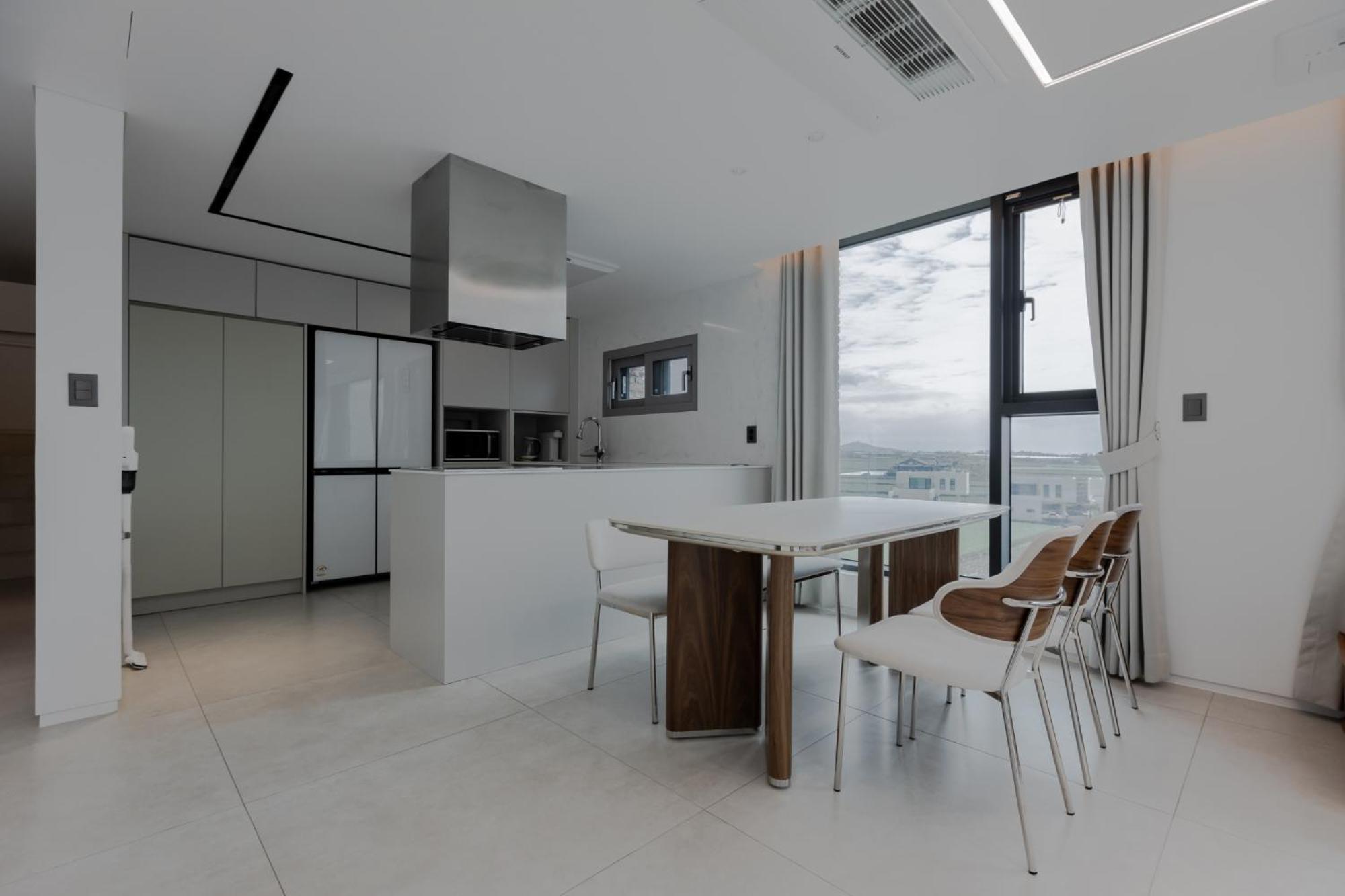 Dolphin Penthouse