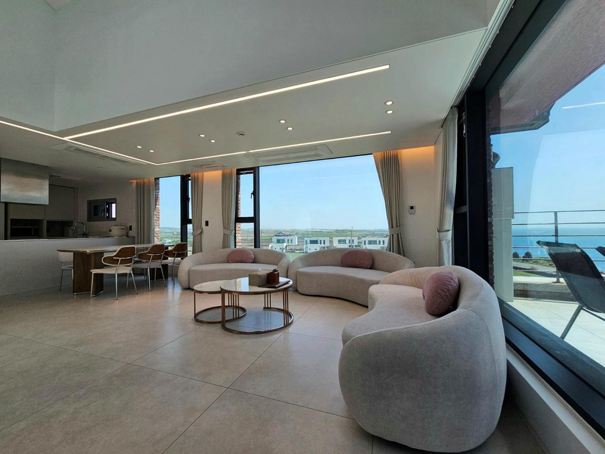 Dolphin Penthouse