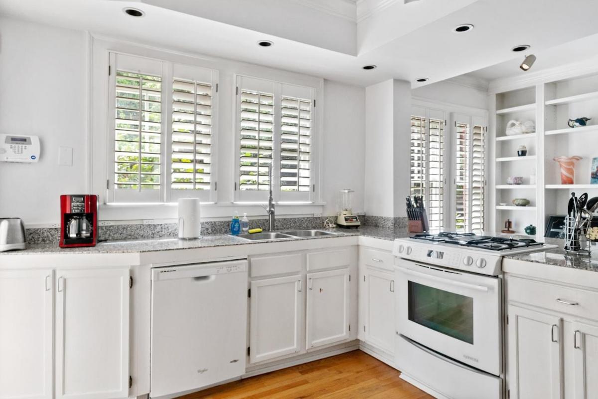 5BR Atlanta Historic-Sleeps 10-Near Emory & CDC view 4