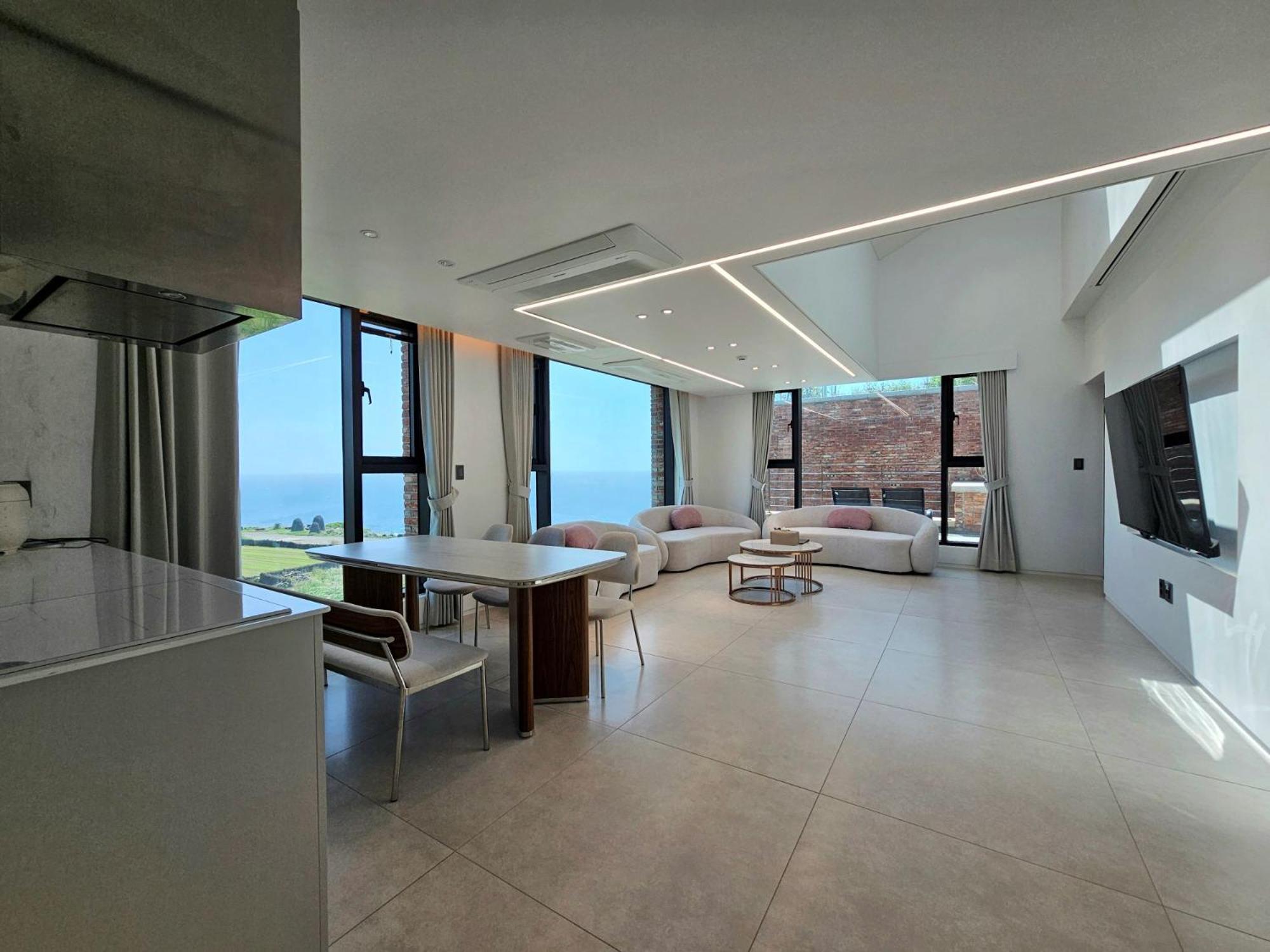 Dolphin Penthouse