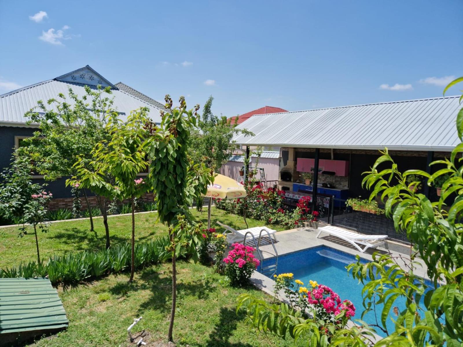 Garden Gabala-Villa1