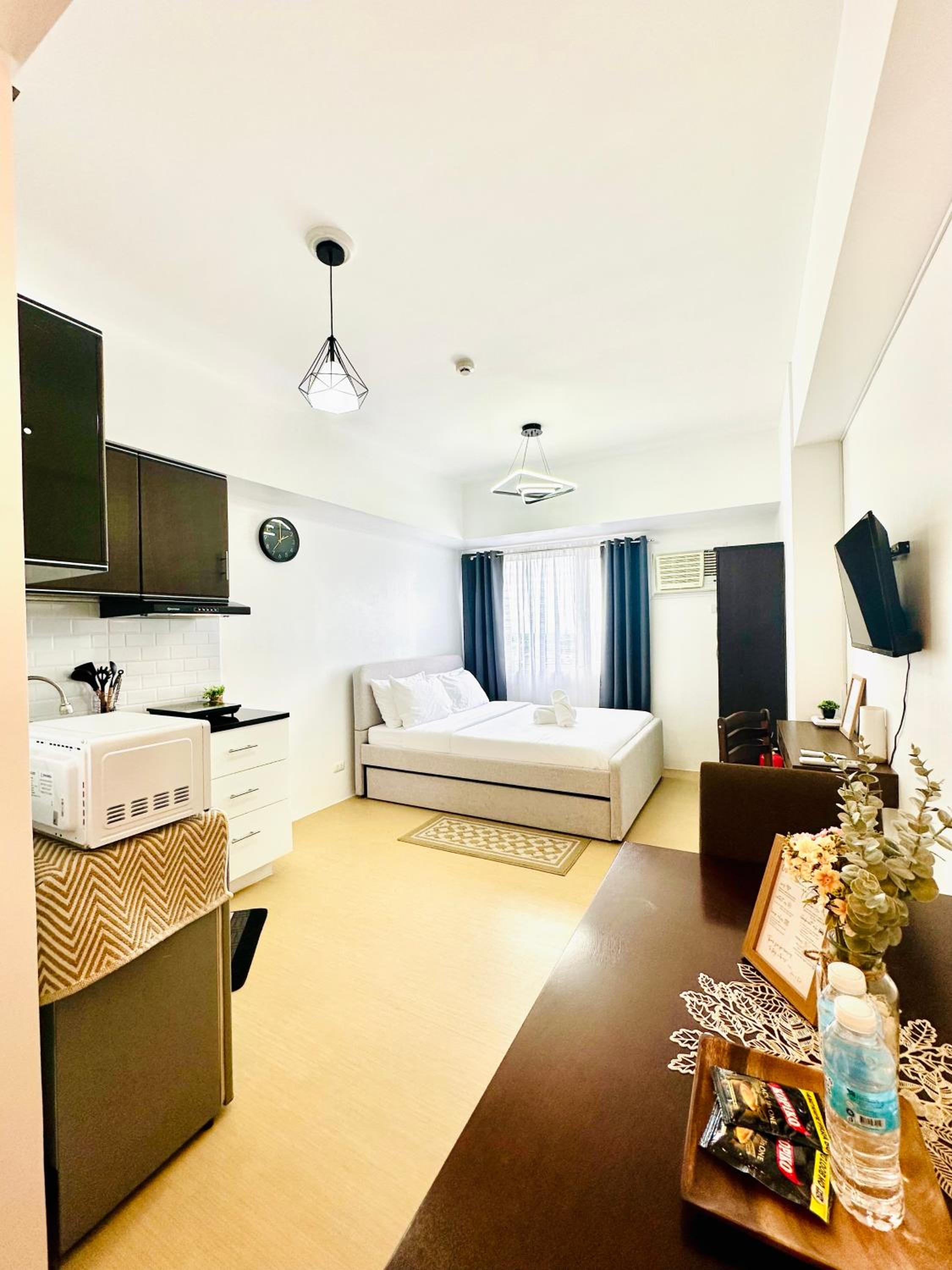Minimalist & Comfy Studio Unit Aspira Avida Tower 1 view 2