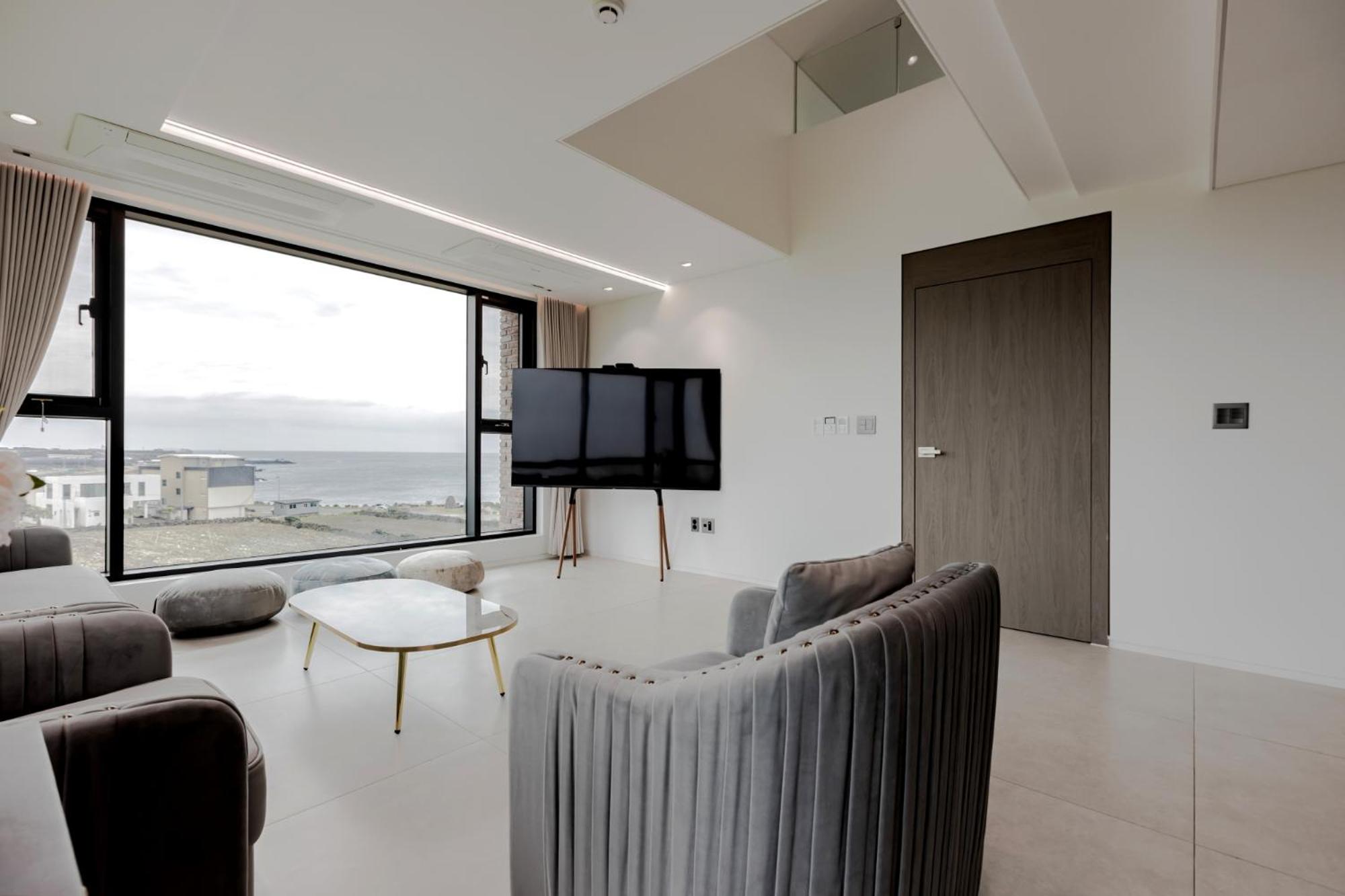 Dolphin Penthouse
