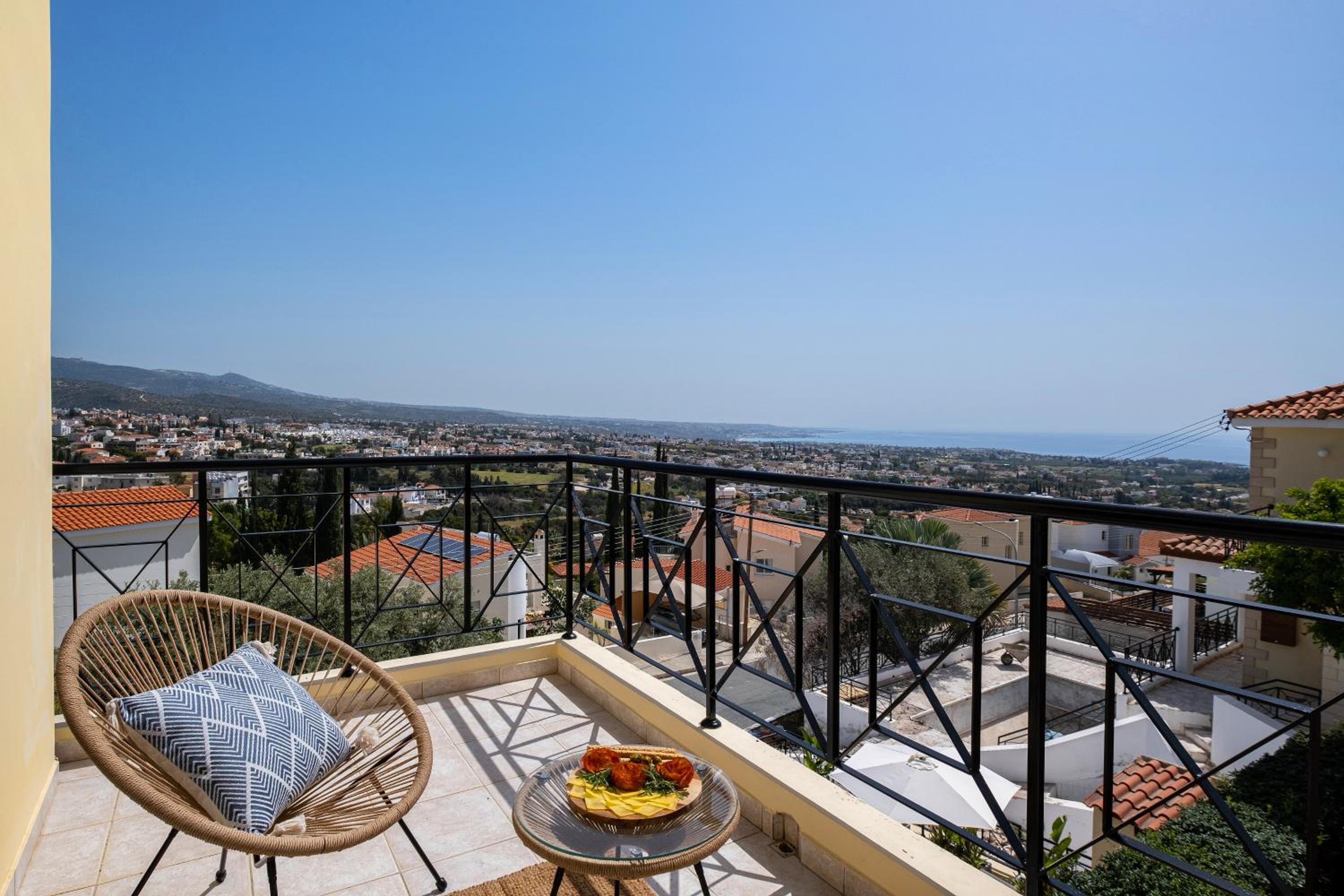 Horizon Villa by Nomads - 5min to Coral Bay Beach