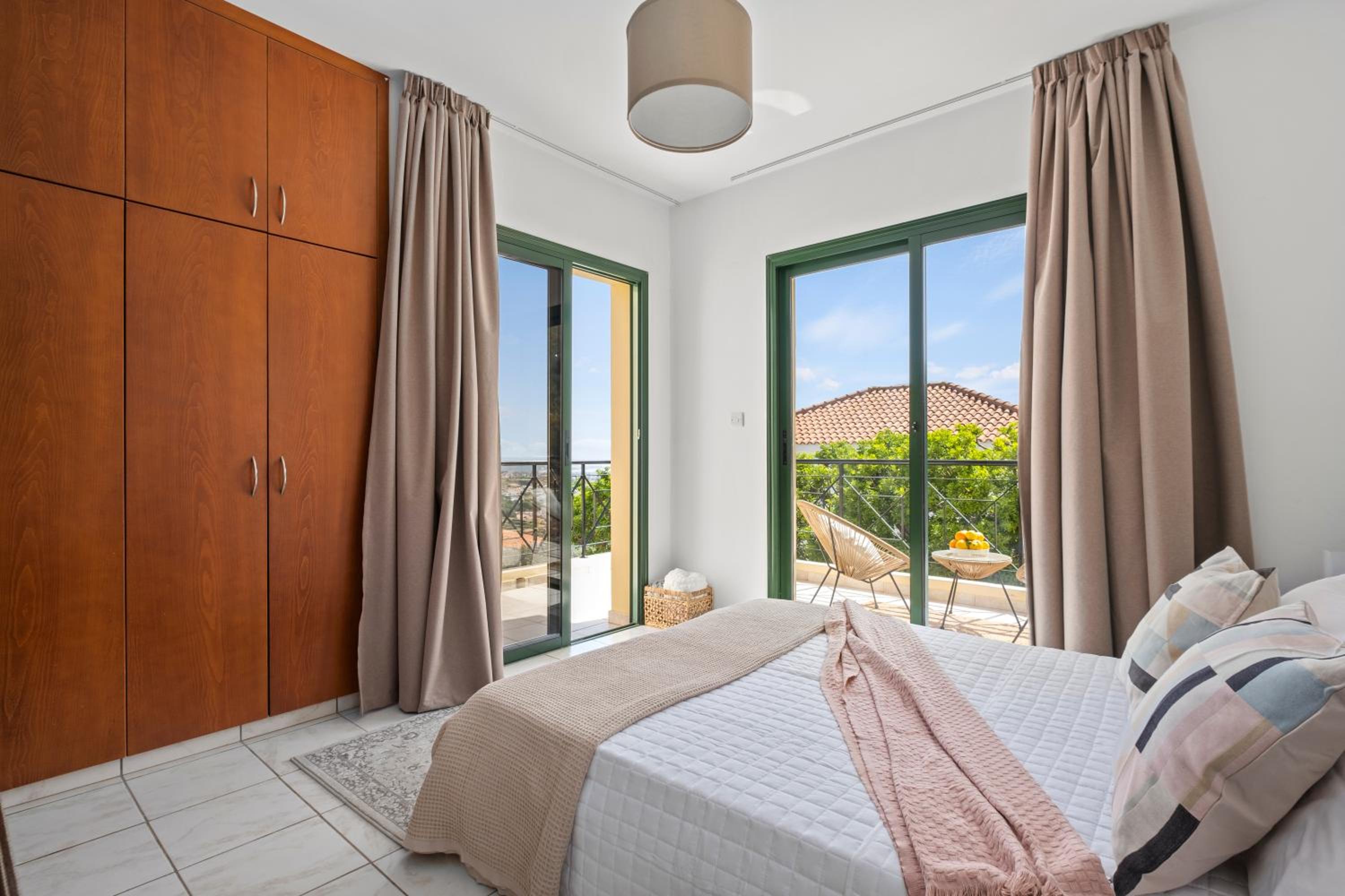 Horizon Villa by Nomads - 5min to Coral Bay Beach