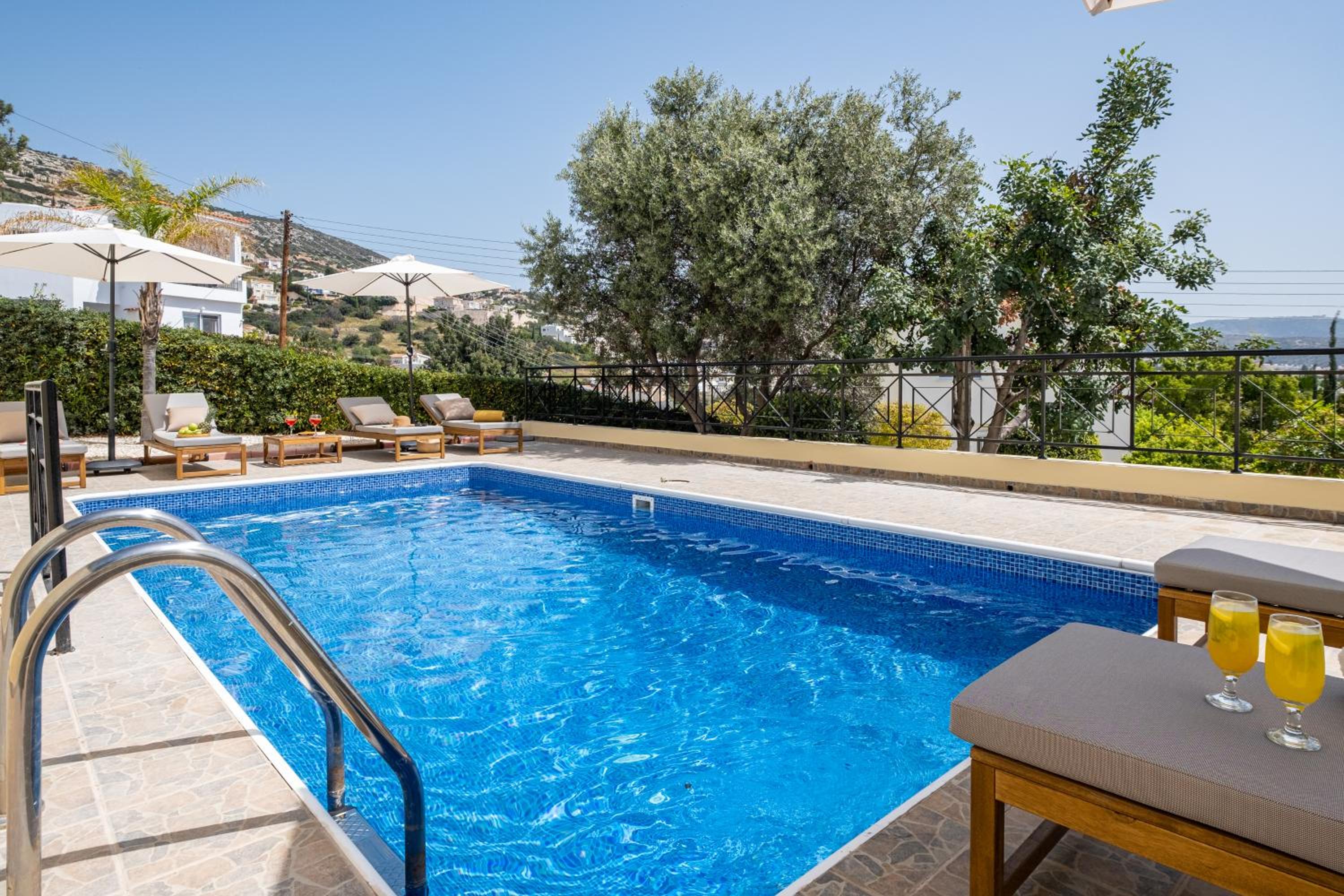 Horizon Villa by Nomads - 5min to Coral Bay Beach