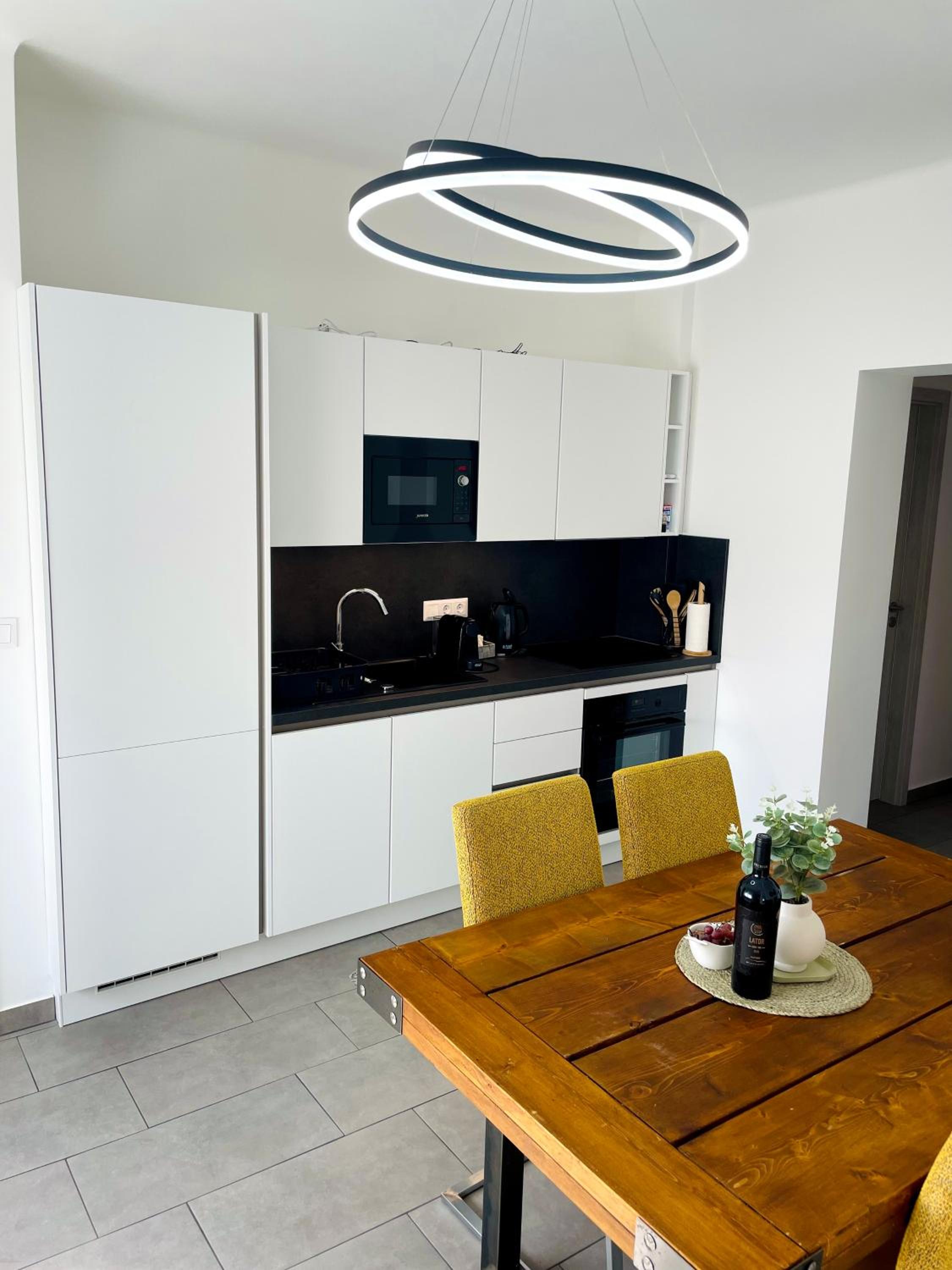 Lator Apartmanház