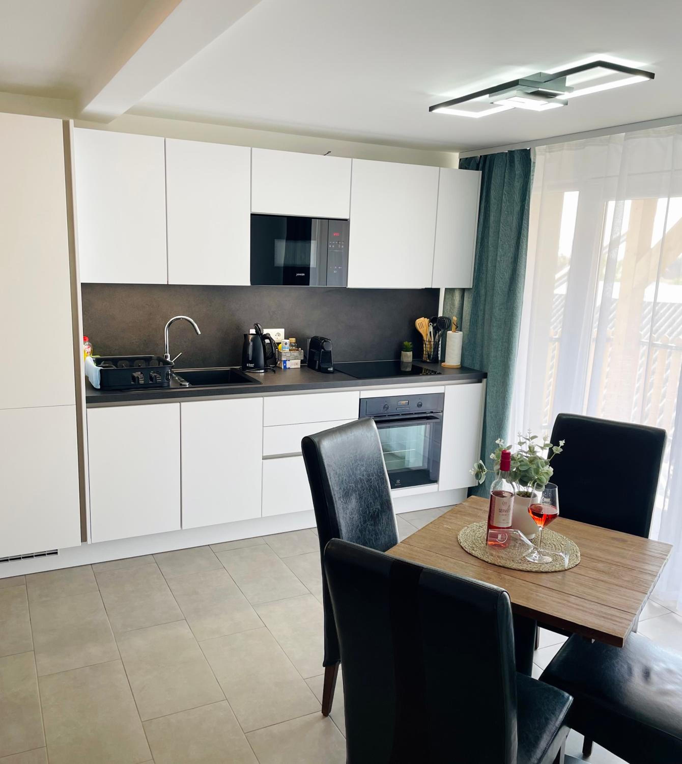 Lator Apartmanház