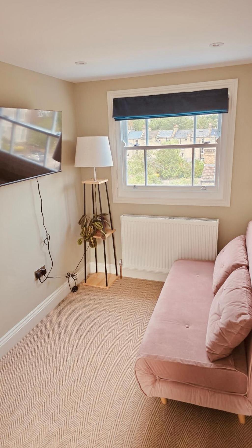 Private Comfortable Loft Apt in Superb Period Home