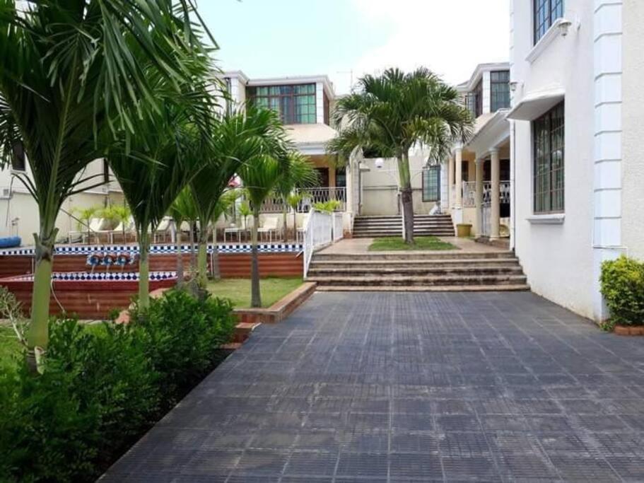 Spacious 3 bedroom Duplex photo 4
