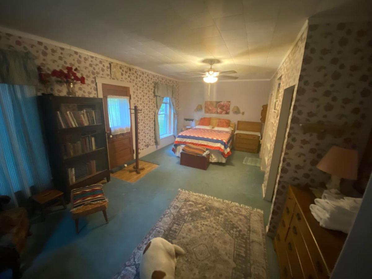 Lakeview Farmhouse with Beach Access view 5