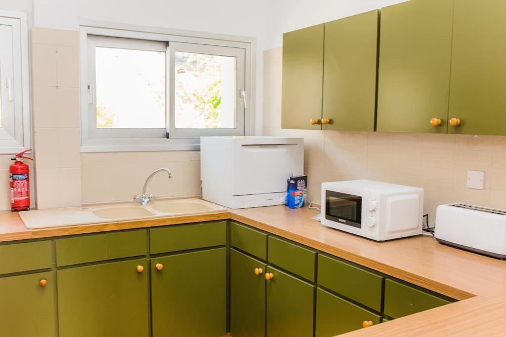 Coral Bay Beach House Apartment