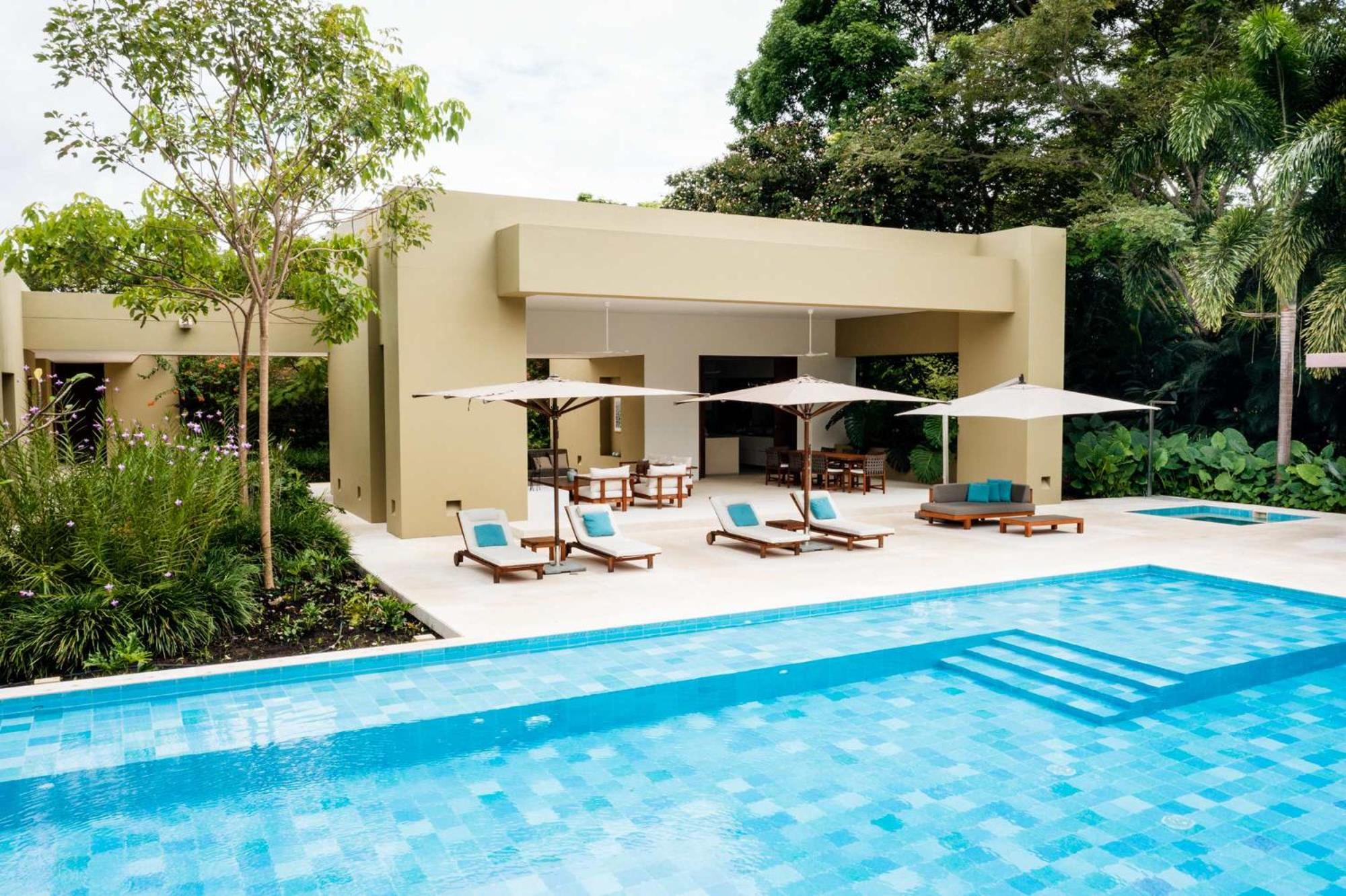 w* Amazing 4BR Villa at Mesa de Yeguas