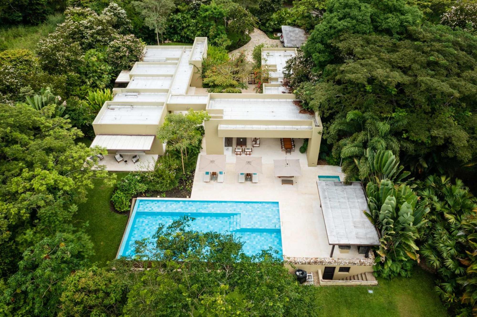 w* Amazing 4BR Villa at Mesa de Yeguas