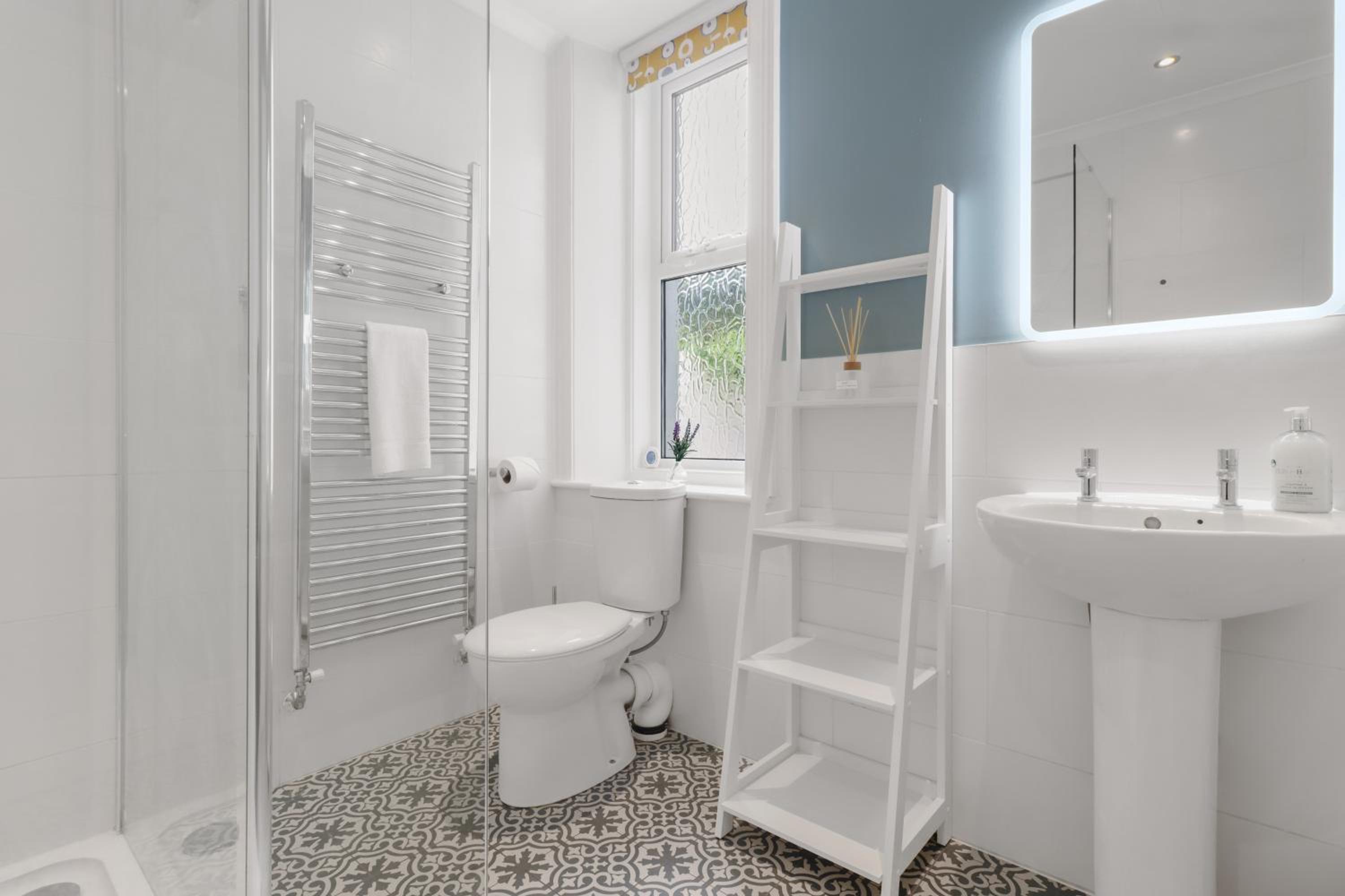 Bay Tree Apartment