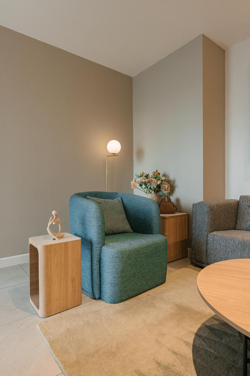 Zenity Apartel Dist 1 by SSens