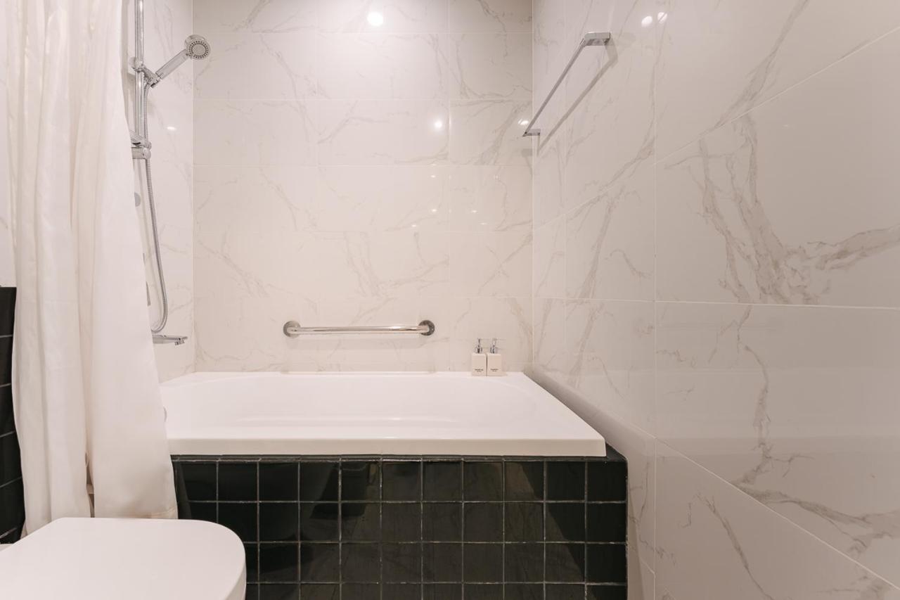 Zenity Apartel Dist 1 by SSens