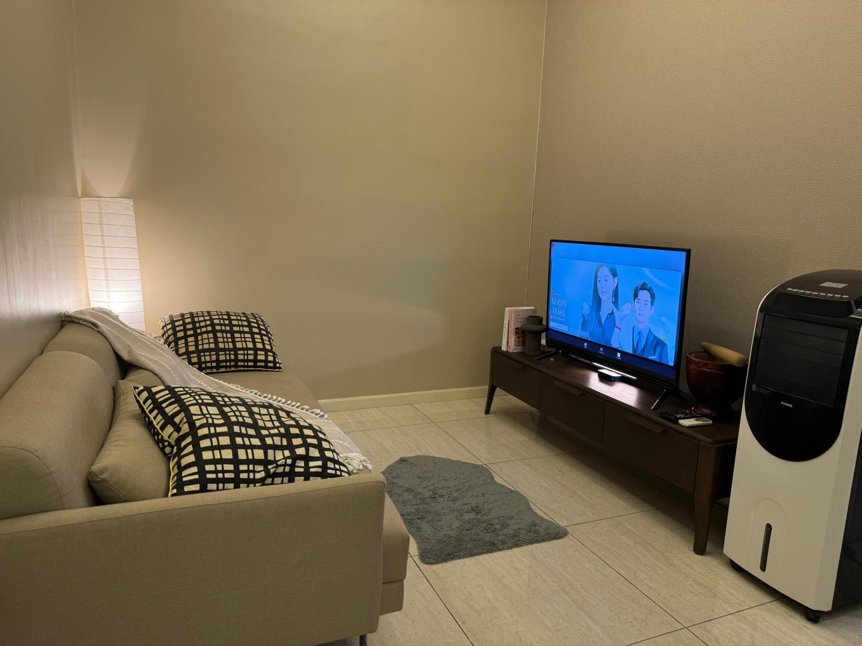 Dorsett Residence Sri Hartamas by Chengal with Bathtub, Rooftop Pool, KL City Centre, Round the Clock Security, Netflix, Youtube, Free Parking