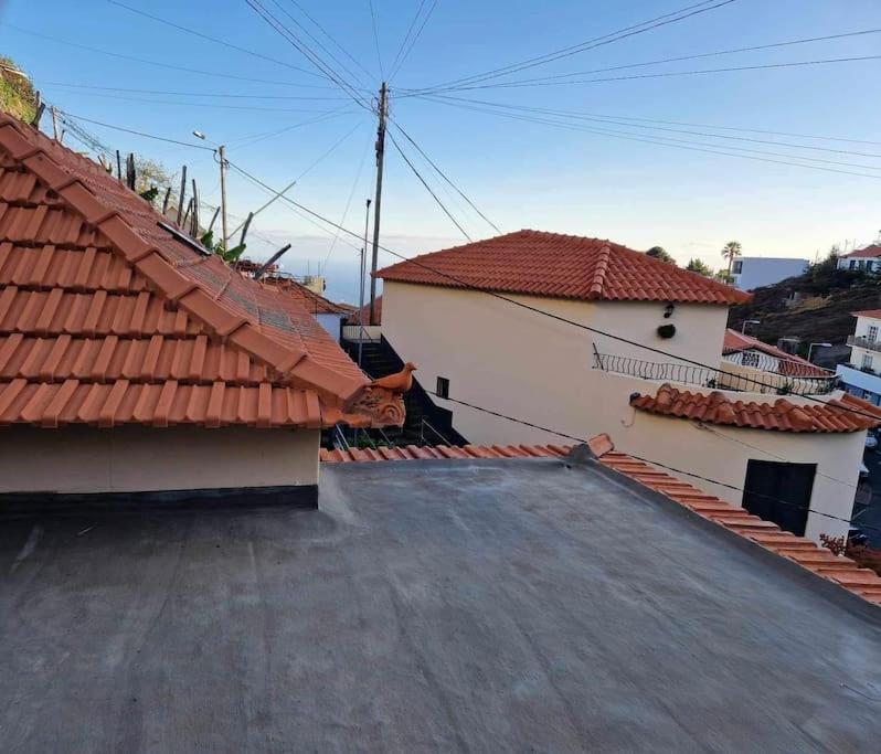 House in Camara de Lobos view 2