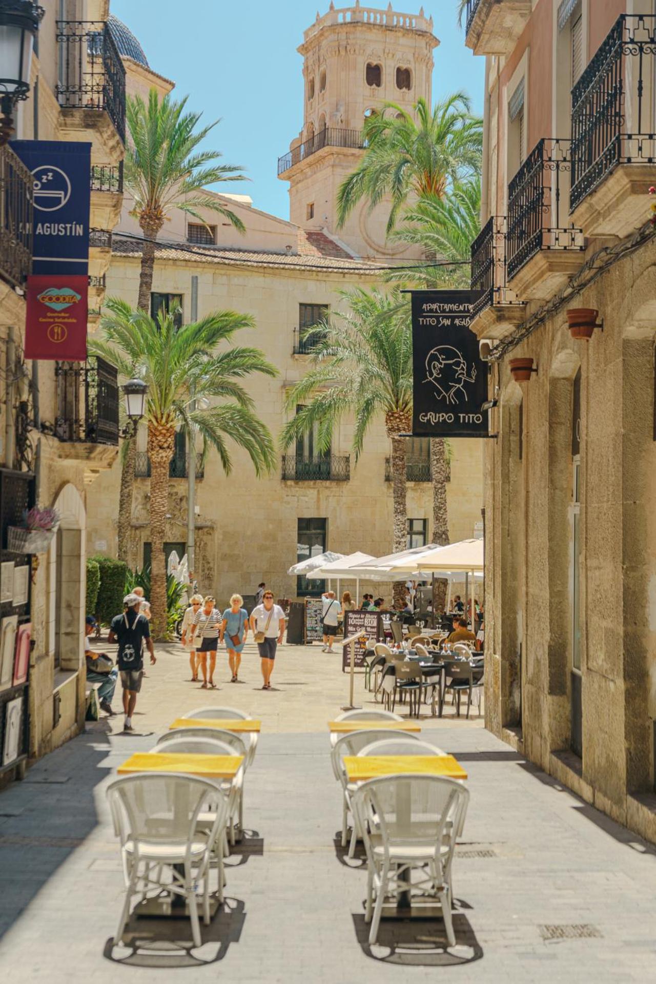 Luxurious studio in historic center of Alicante