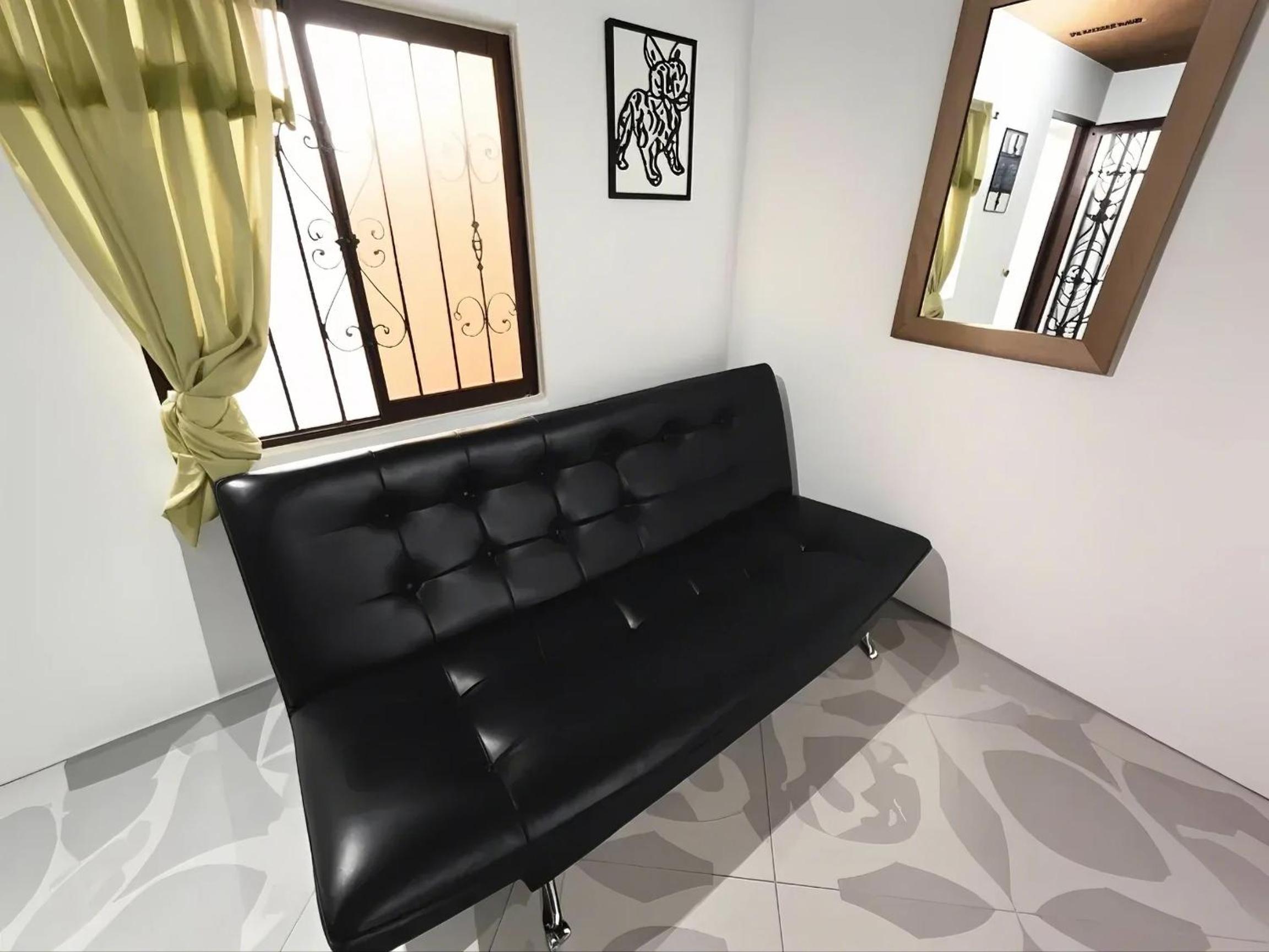 Torre de Prado 403 Apartaestudio Centro de Medellín para 3 Personas