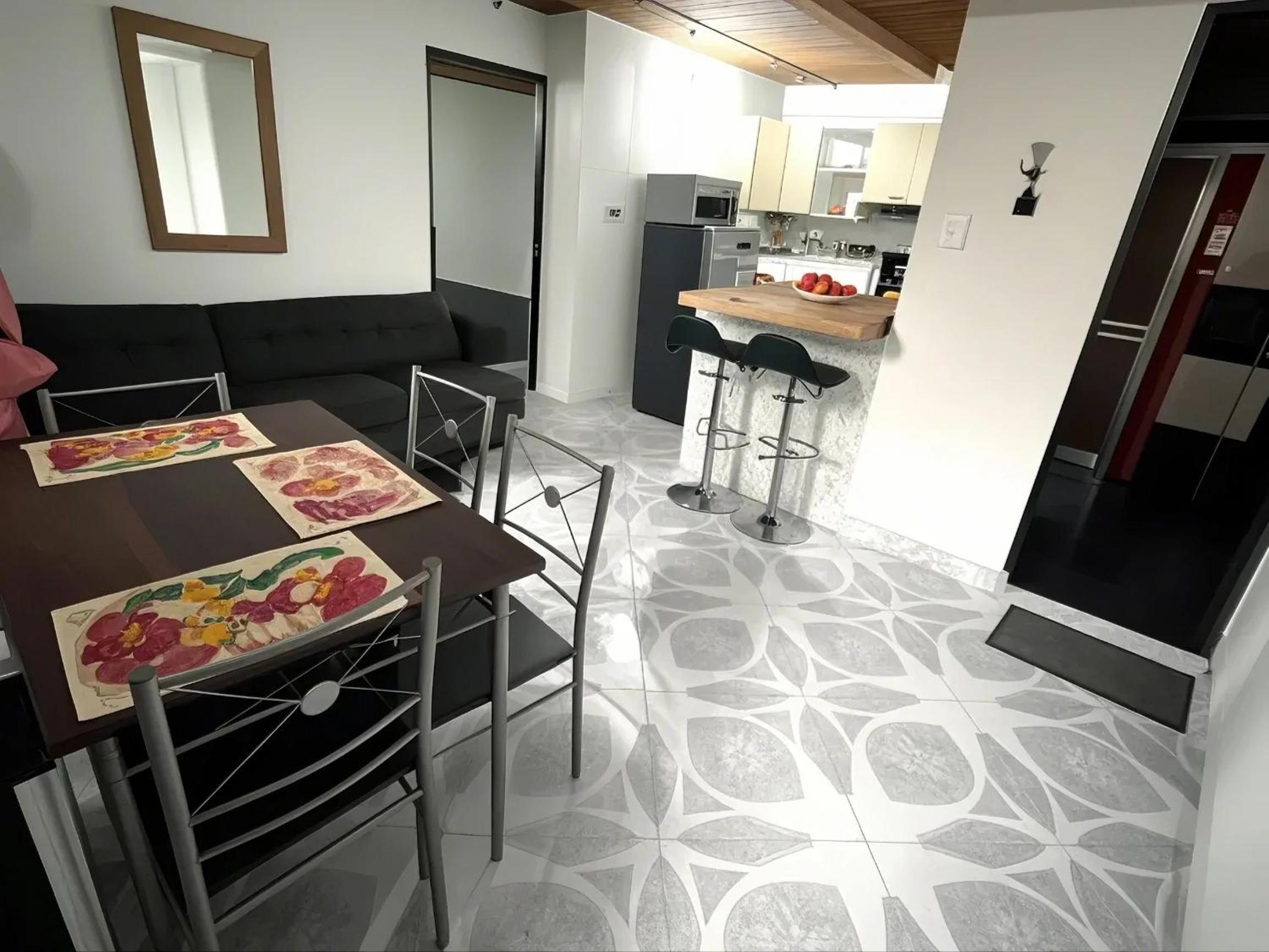 Torre de Prado 403 Apartaestudio Centro de Medellín para 3 Personas