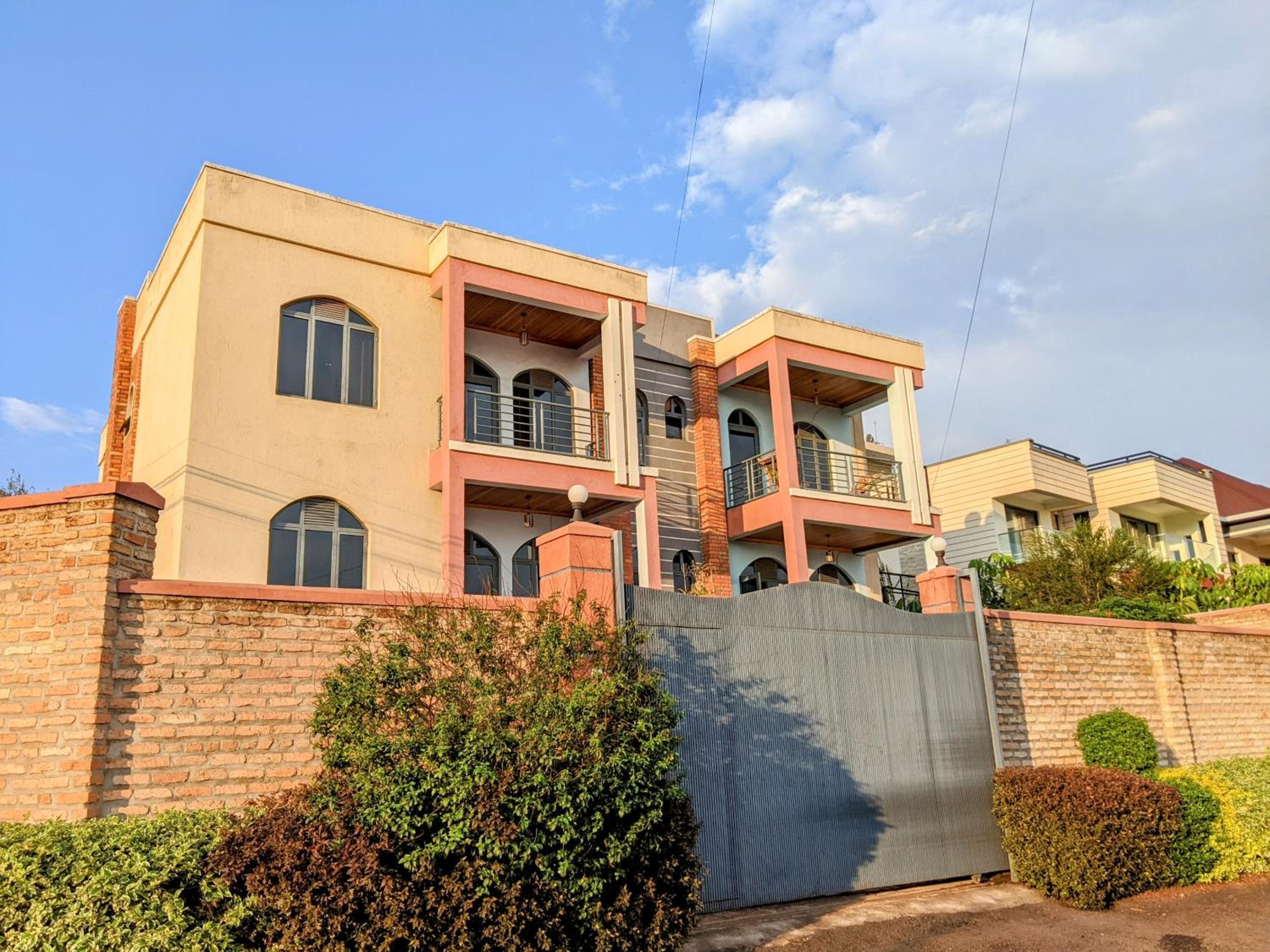 INCUTI Apartment