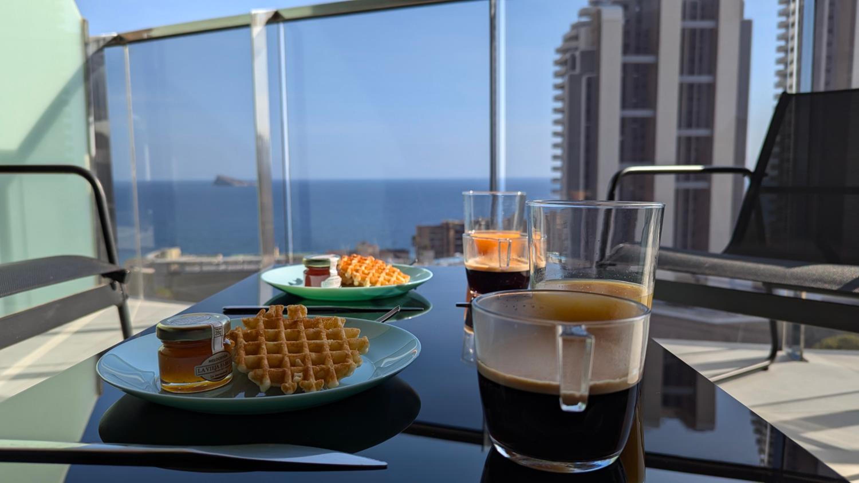 Hotel SUNSET WAVES sweet apartment - Image 1