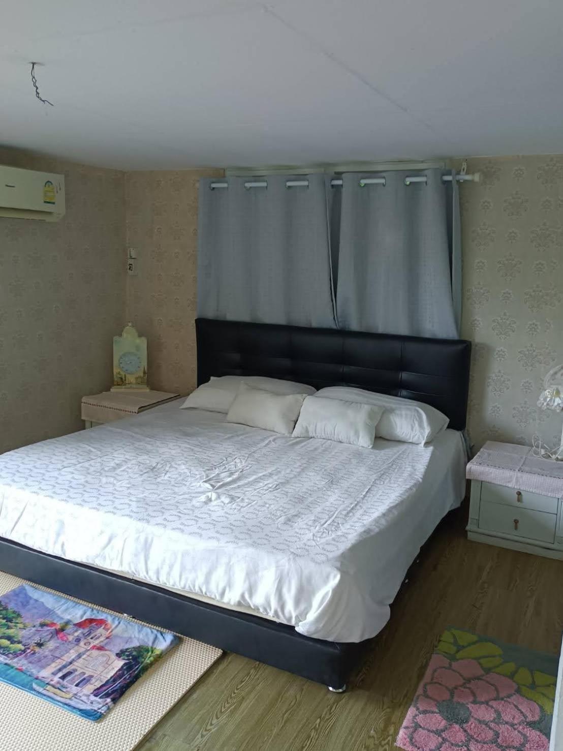 Balmy Hideout Cafe & Homestay