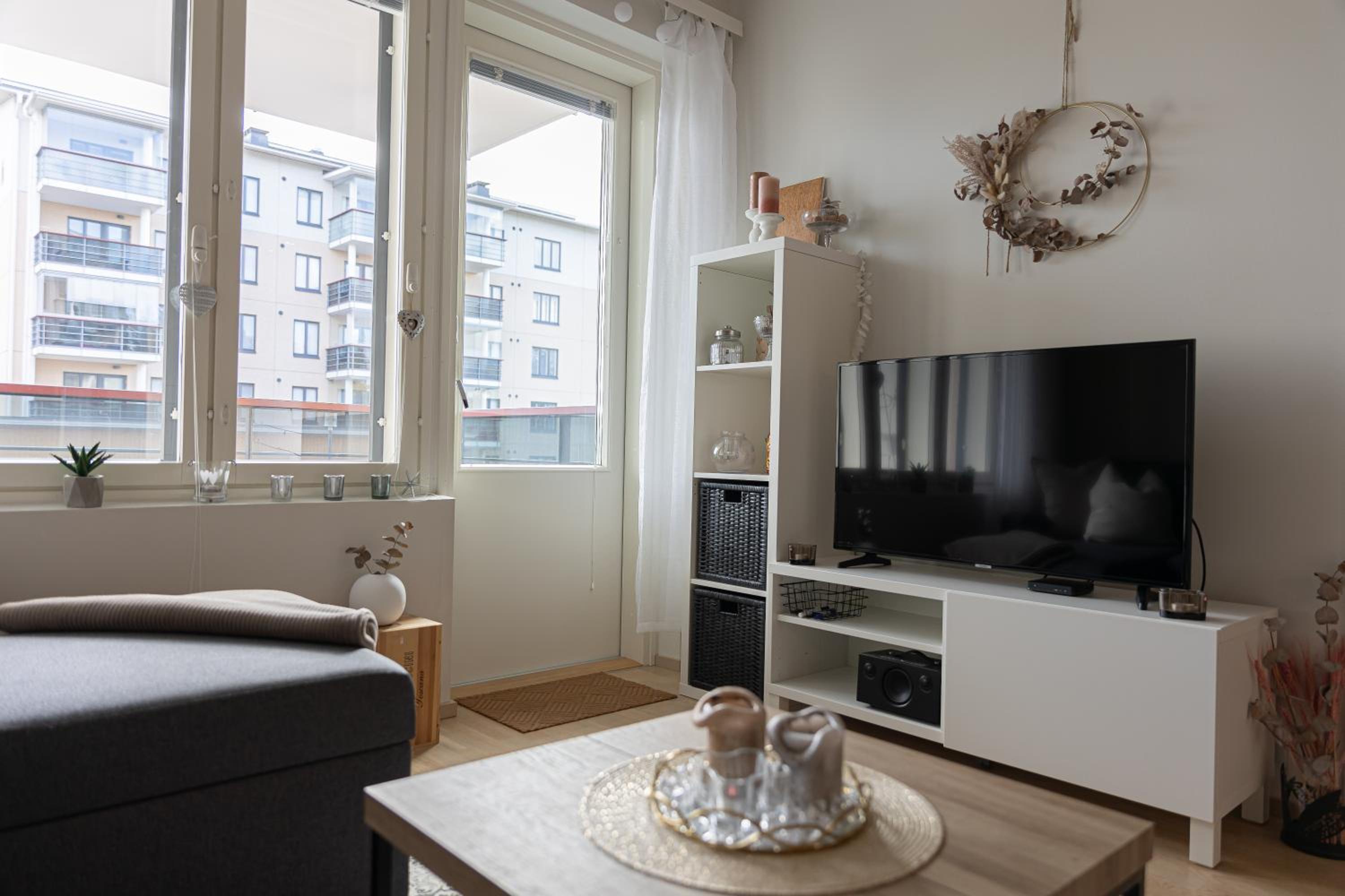 Aurora City Apartment with Sauna by BookLapland