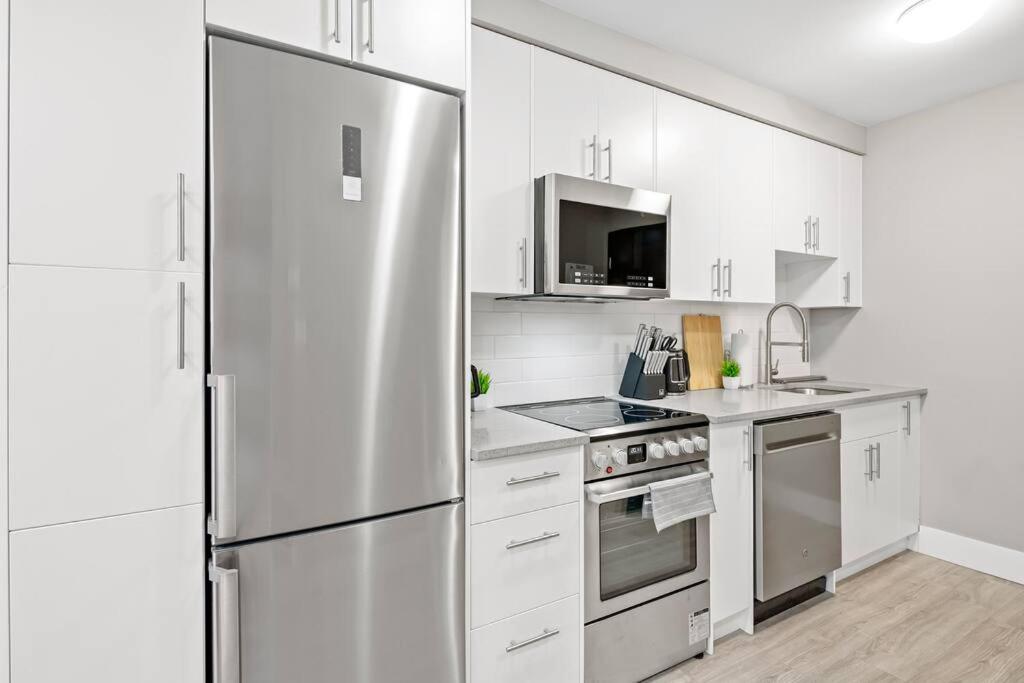 Modern Studio Unit - Close to DT